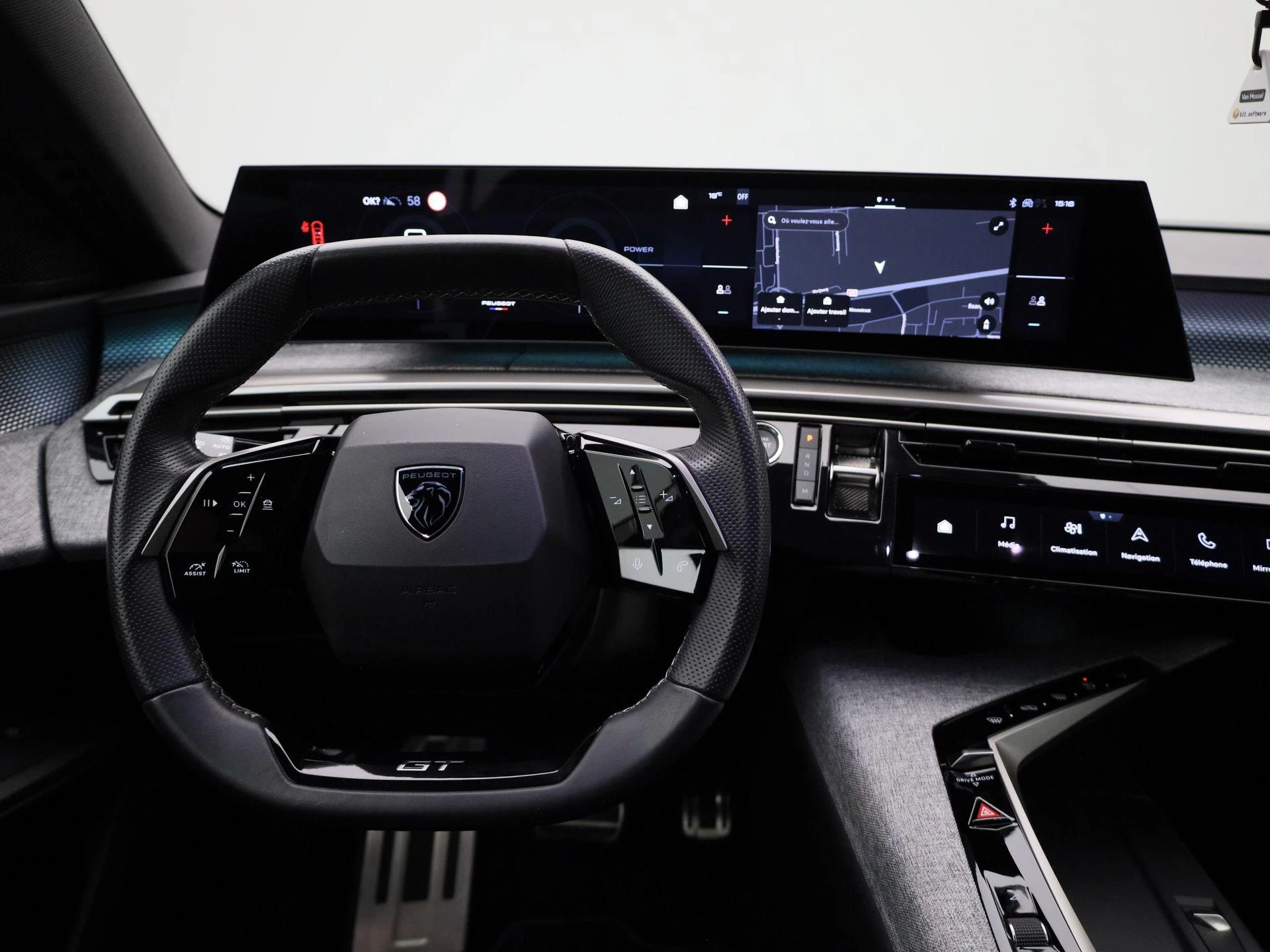 Peugeot 3008 1.2 HYBRID 145 e-DSC6 GT