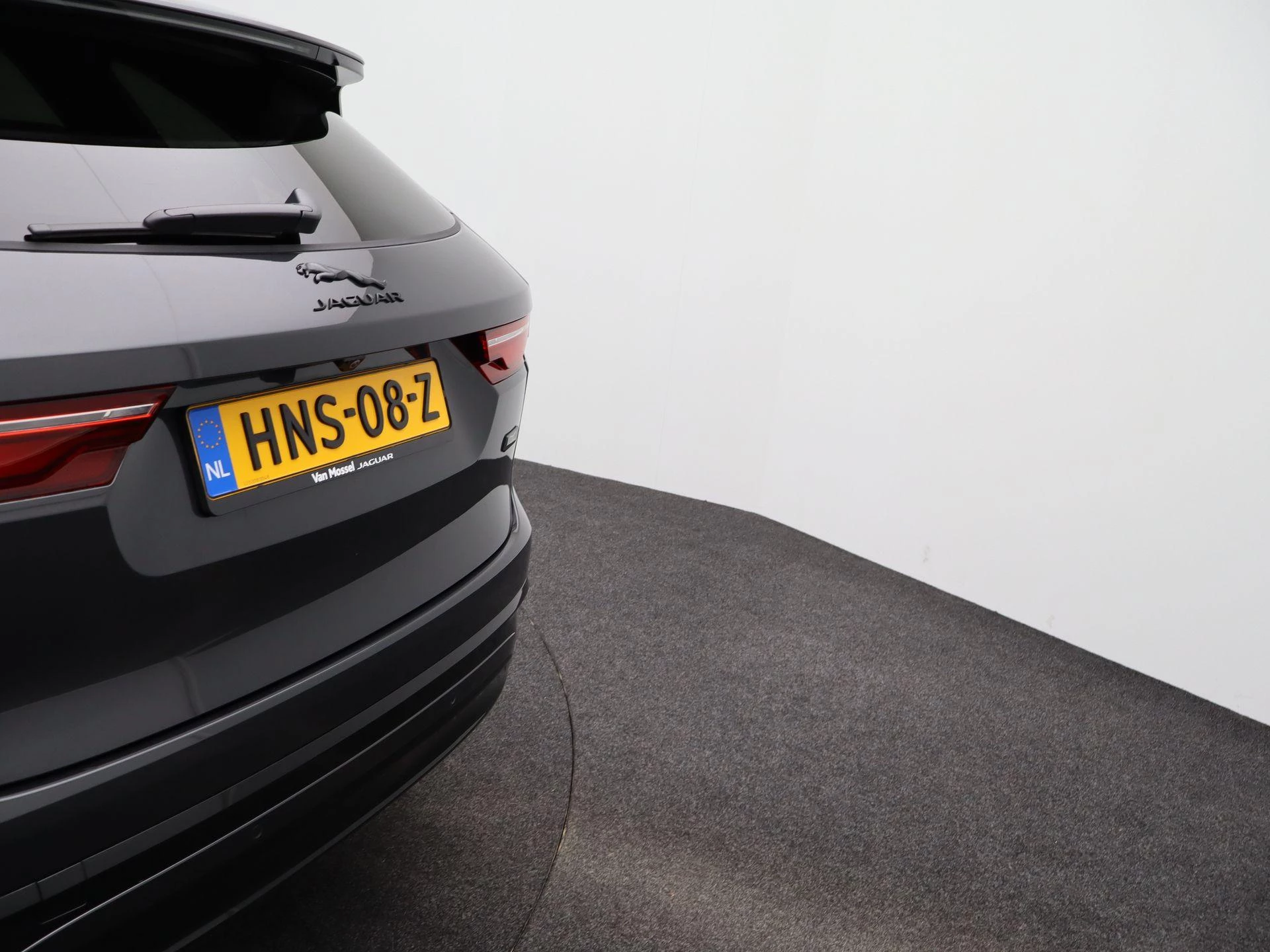 Jaguar F-PACE P400e PHEV R-Dynamic HSE 90th Ann. Edition