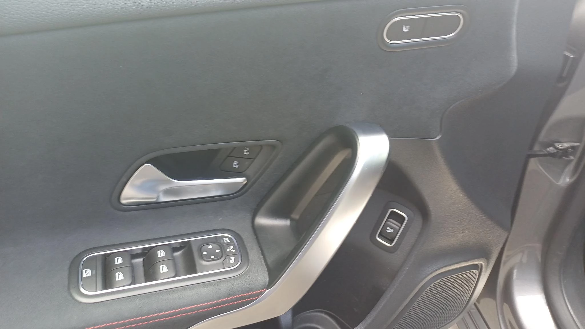 Mercedes-Benz A-Klasse 180 Star Edition Limousine + PANORAMISCH DAK + MULTIBEAM + CARPLAY +