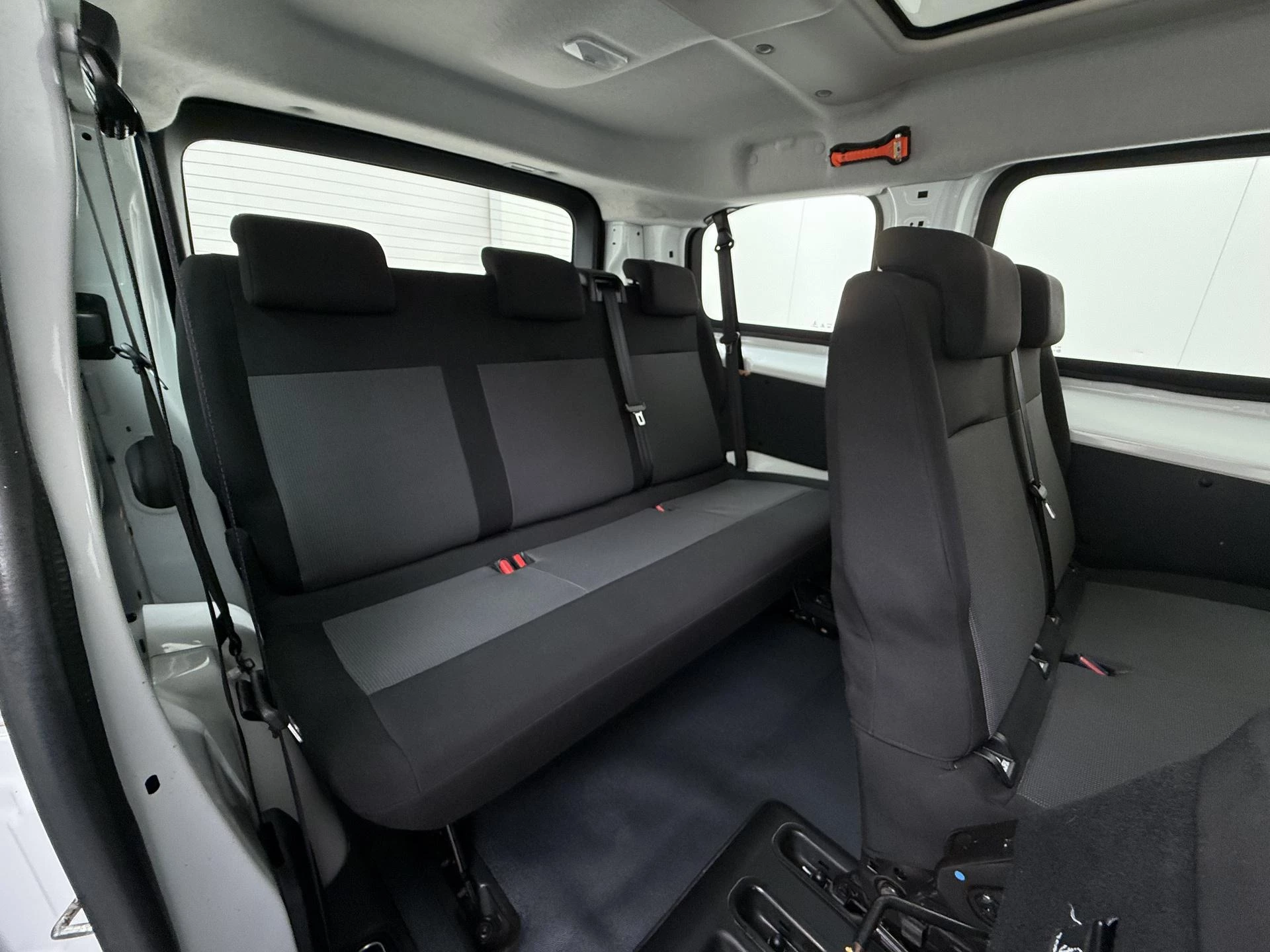 Opel-Vivaro-e-image-9