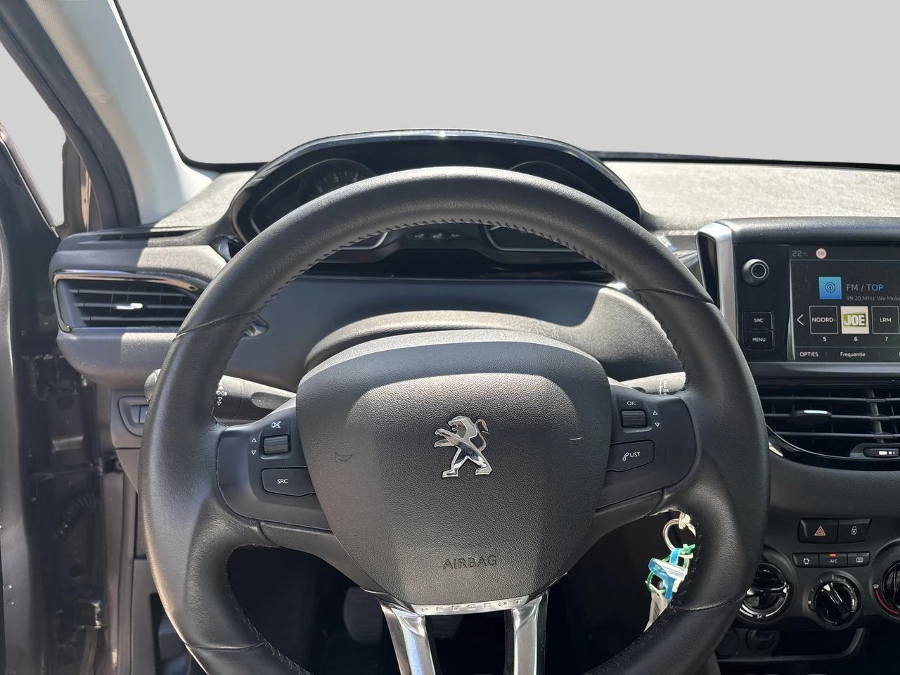 Peugeot 208 1.2 PureTech €6.2 61kW S/S Signature