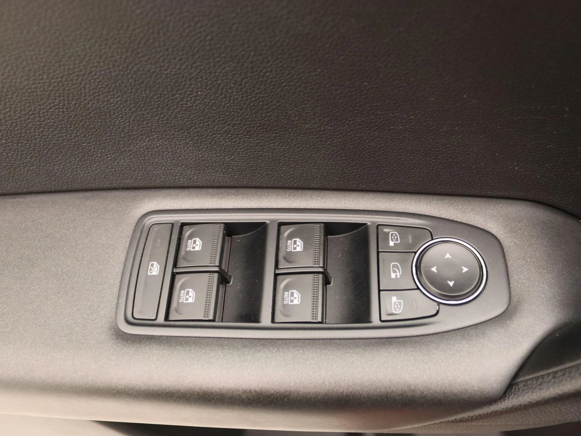 Renault-Captur-image-19