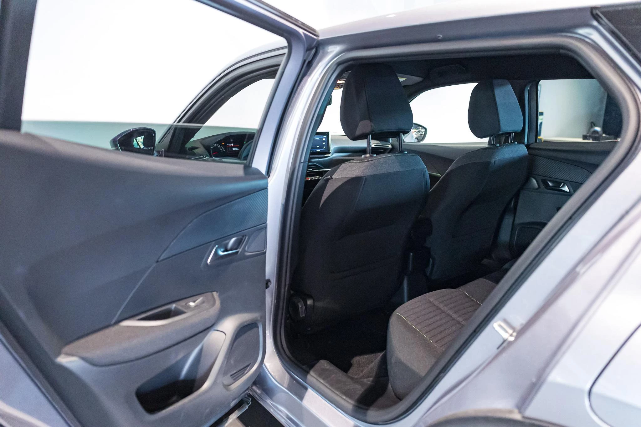 Peugeot-2008-image-13