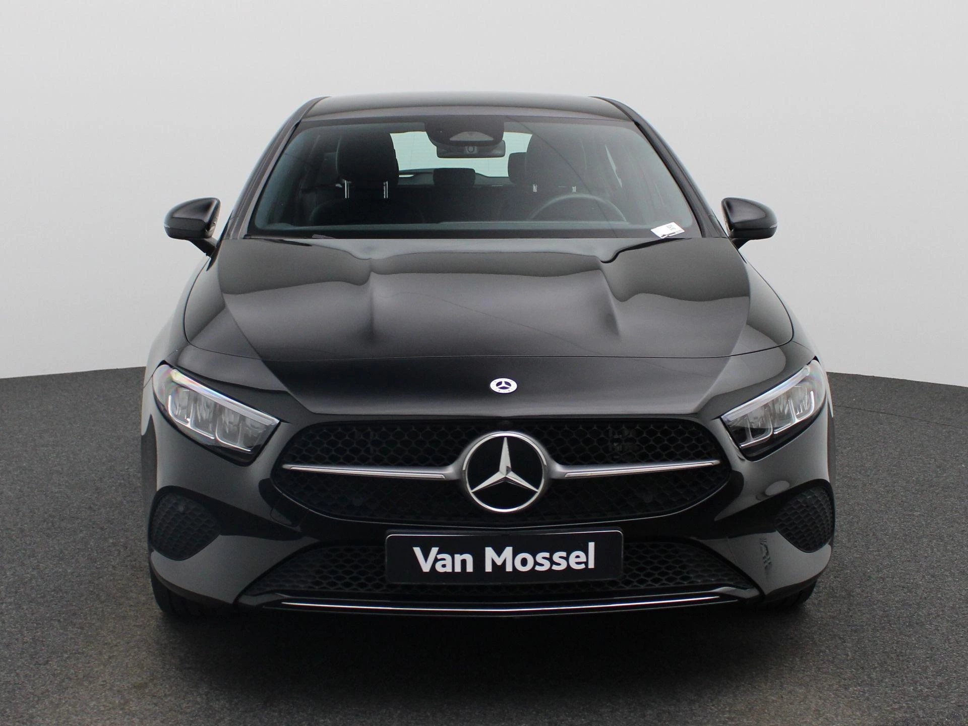 Mercedes-Benz-A-Klasse-image-4