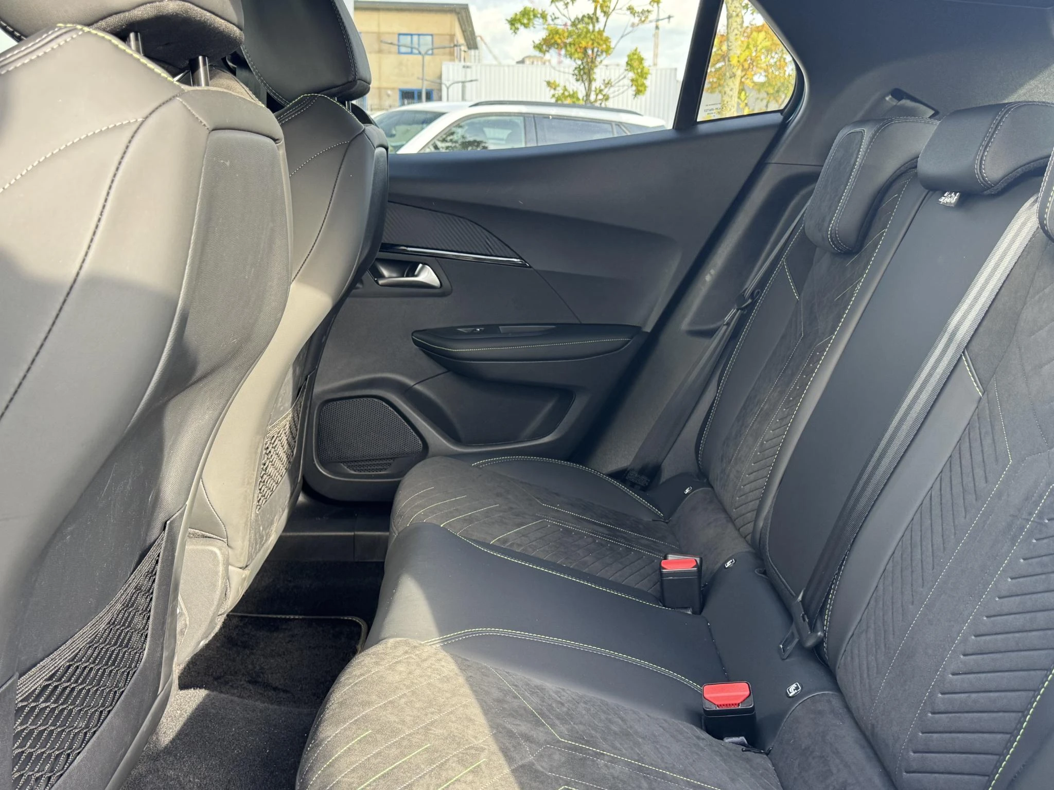 Peugeot-2008-image-24