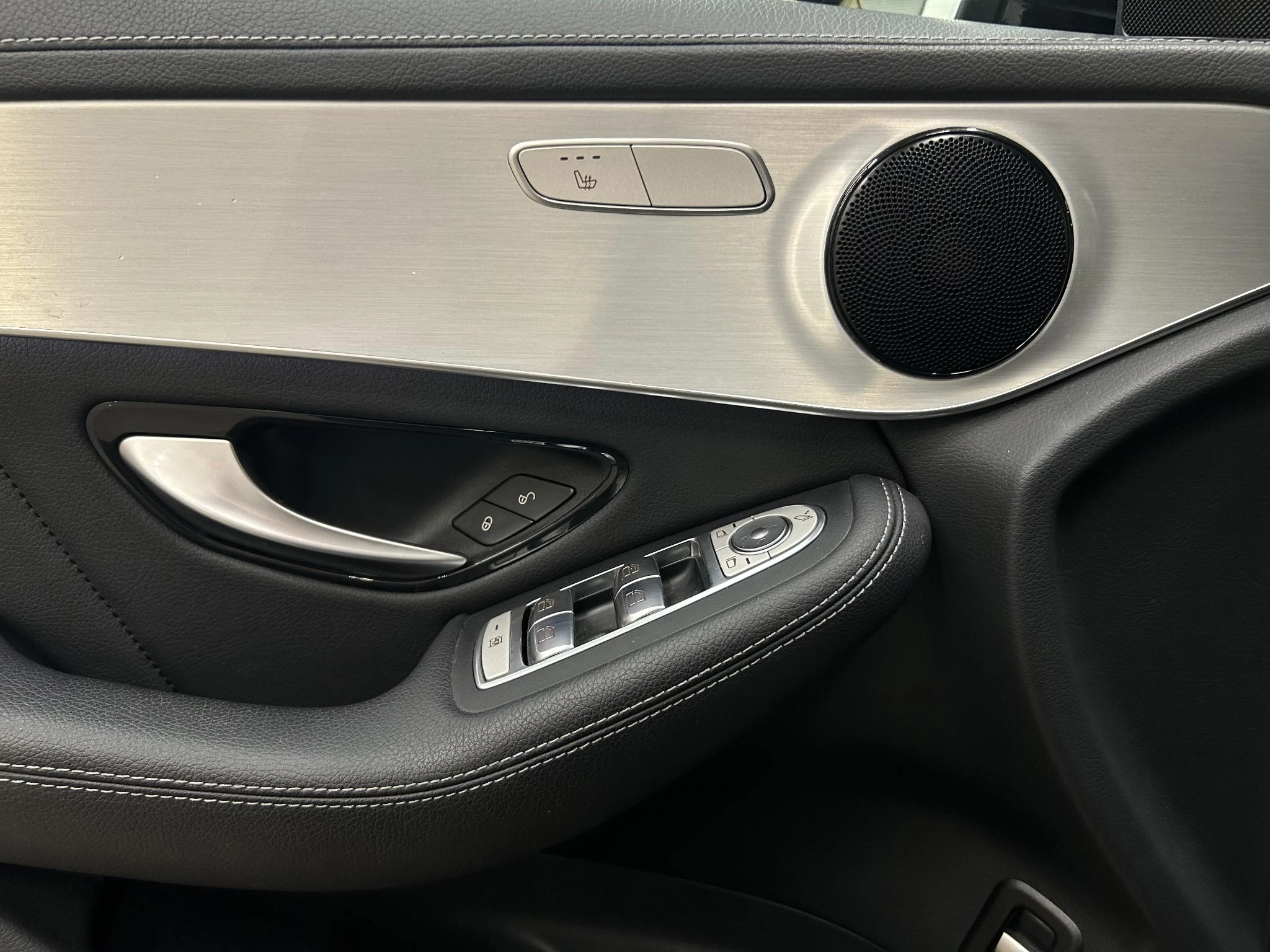 Mercedes-Benz GLC 200d Coupé AMG LINE + CARPLAY + NIGHTPAKKET + 360 CAMERA +