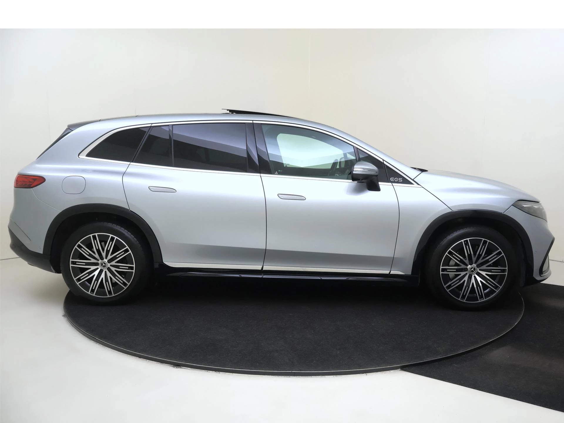 Mercedes-Benz EQS SUV 450 4MATIC AMG Line 7p 118 kWh