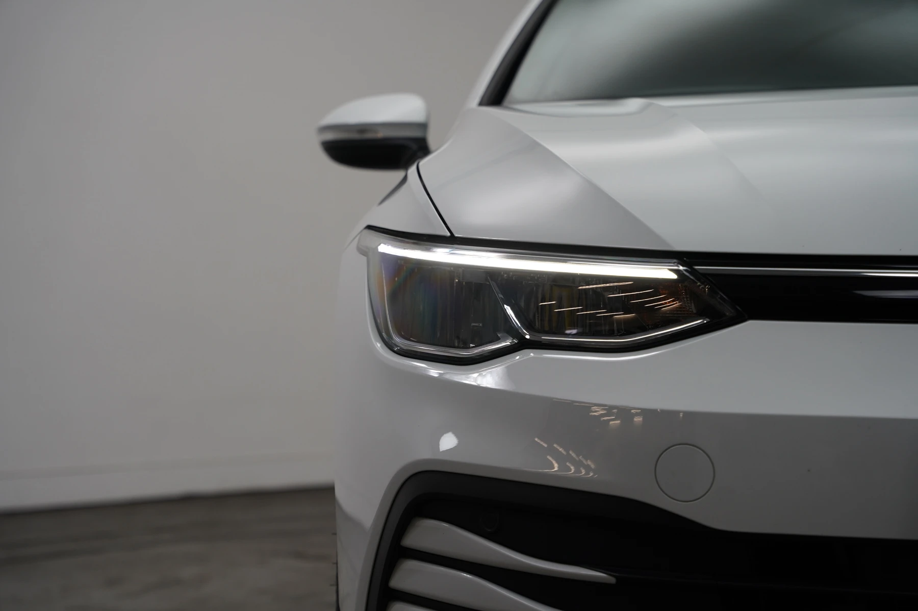 Volkswagen-Golf-image-38