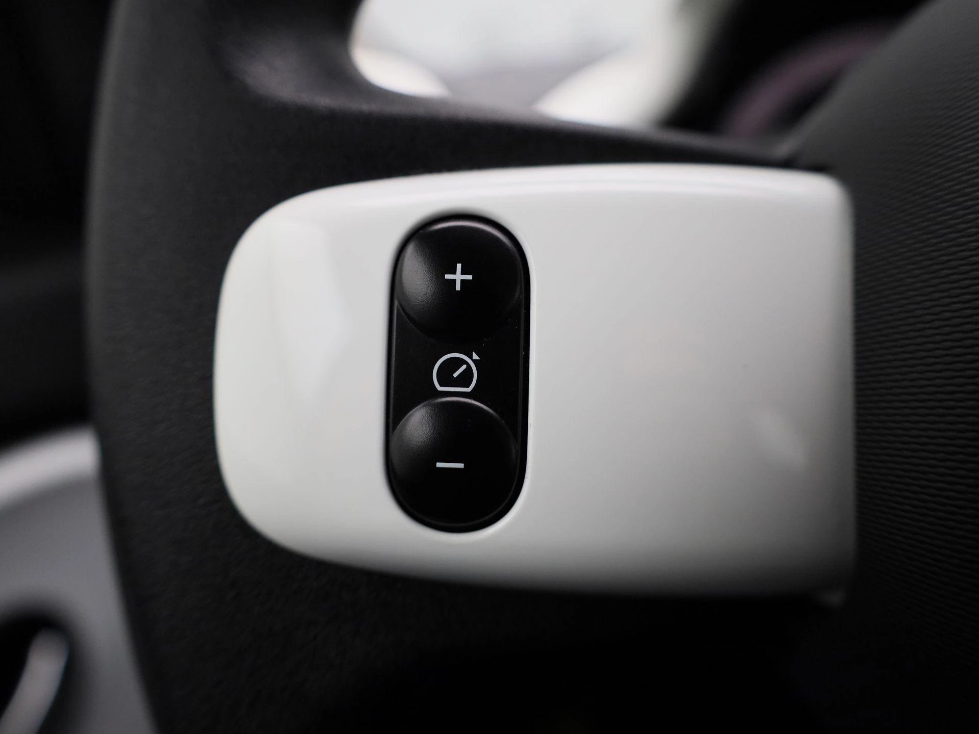 Renault-Twingo-image-22