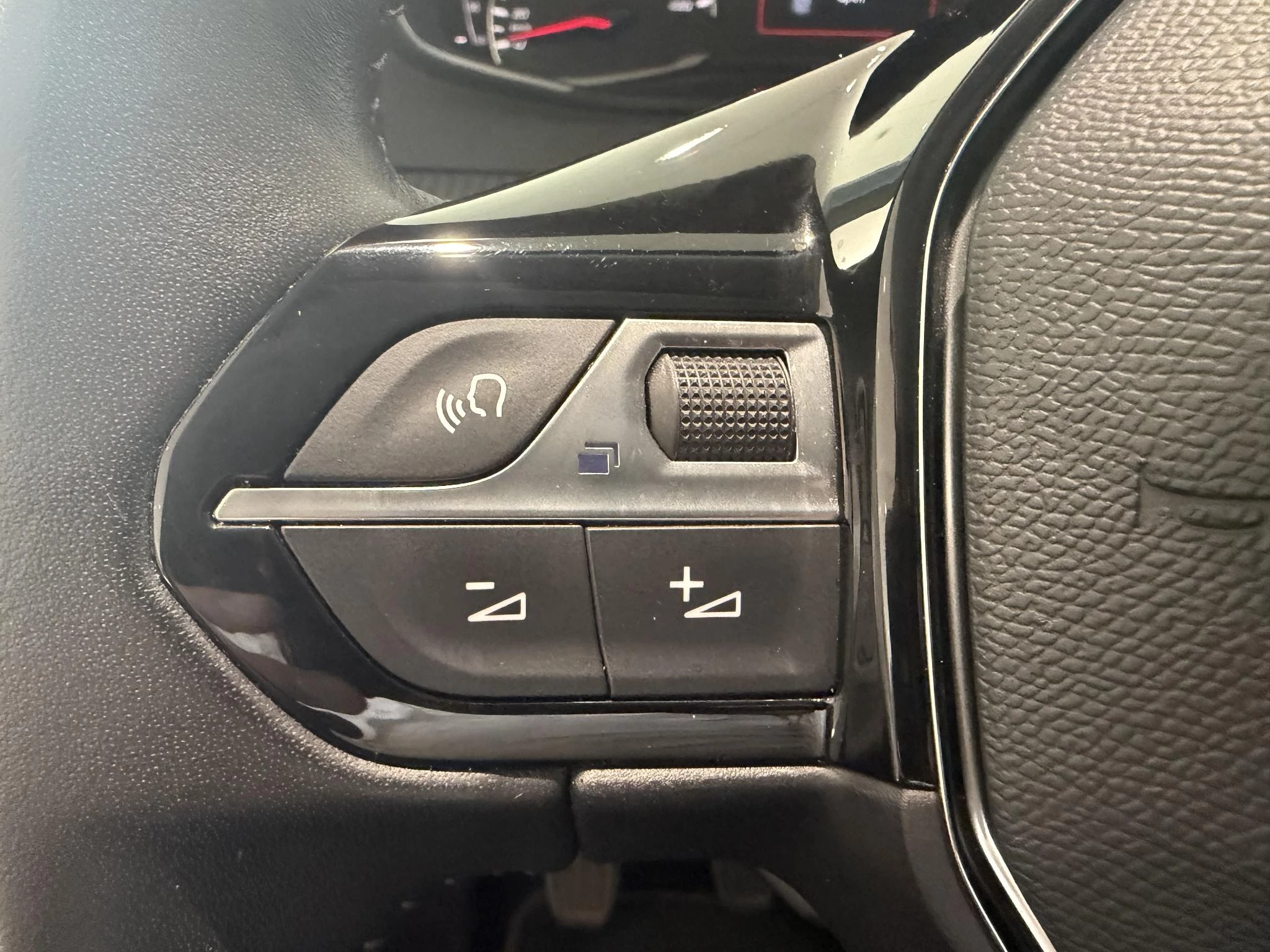 Peugeot 2008 1.2 Allure Luxe