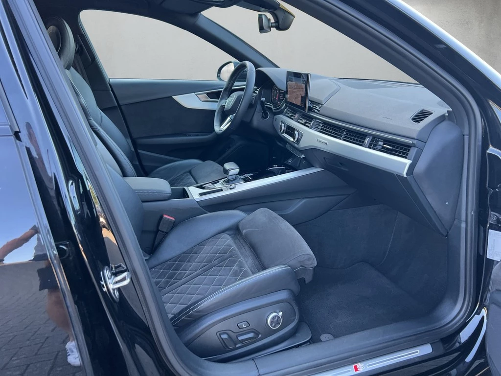 Audi A4 Avant S line 45 TFSI quattro S tronic *AHK*
