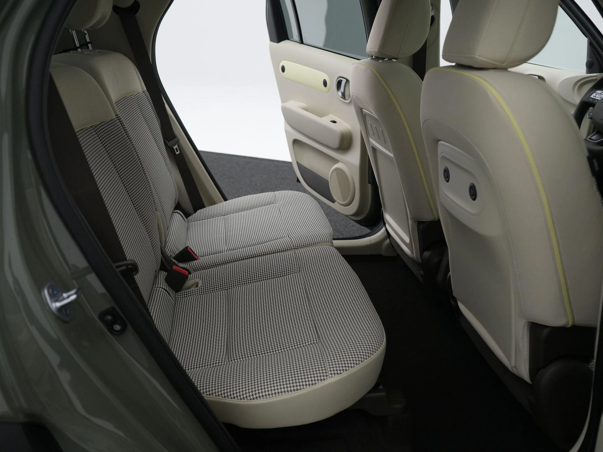 Hyundai-Inster-image-41