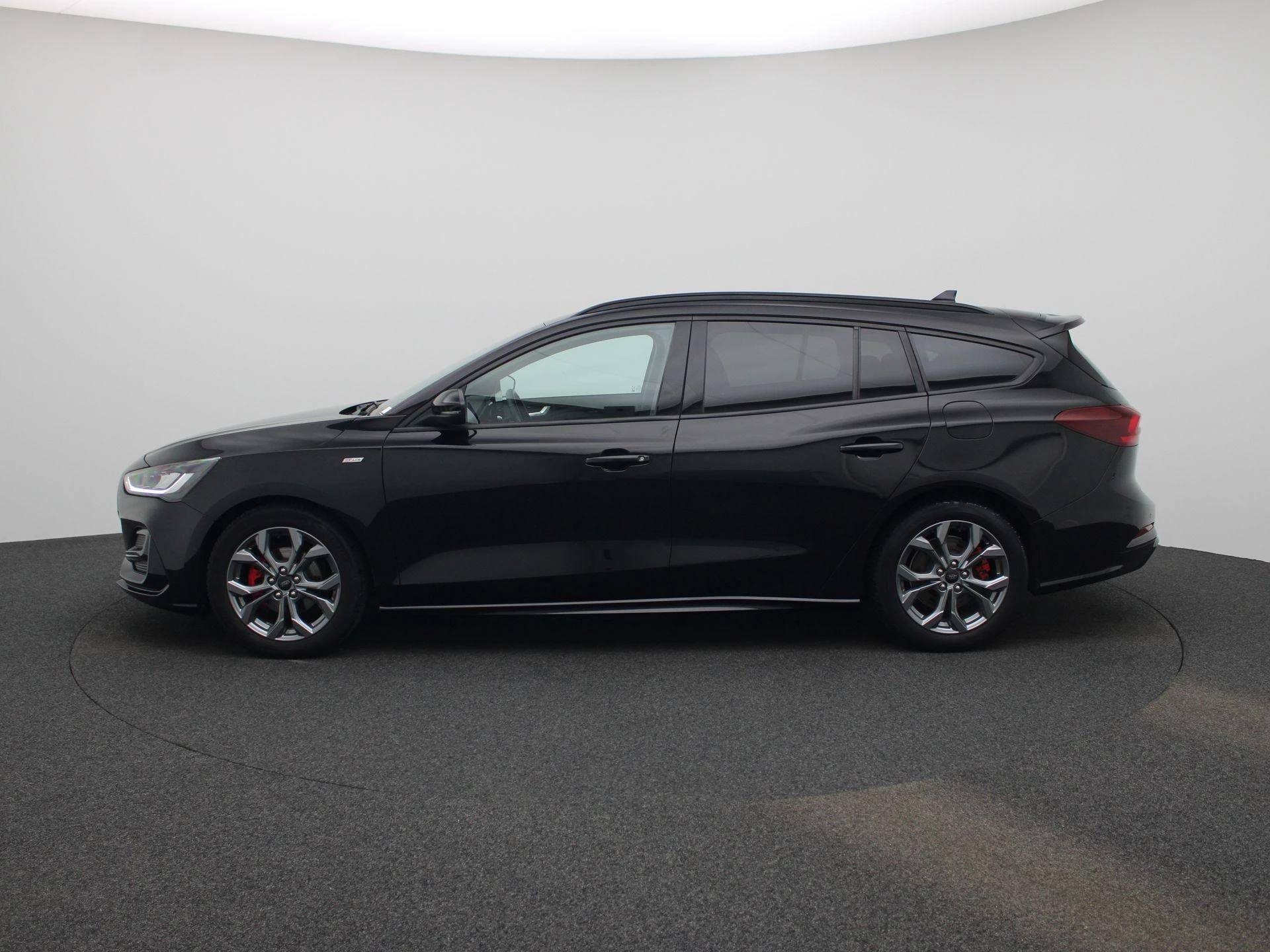 Ford Focus Wagon 1.0 EcoBoost Hybrid ST Line X