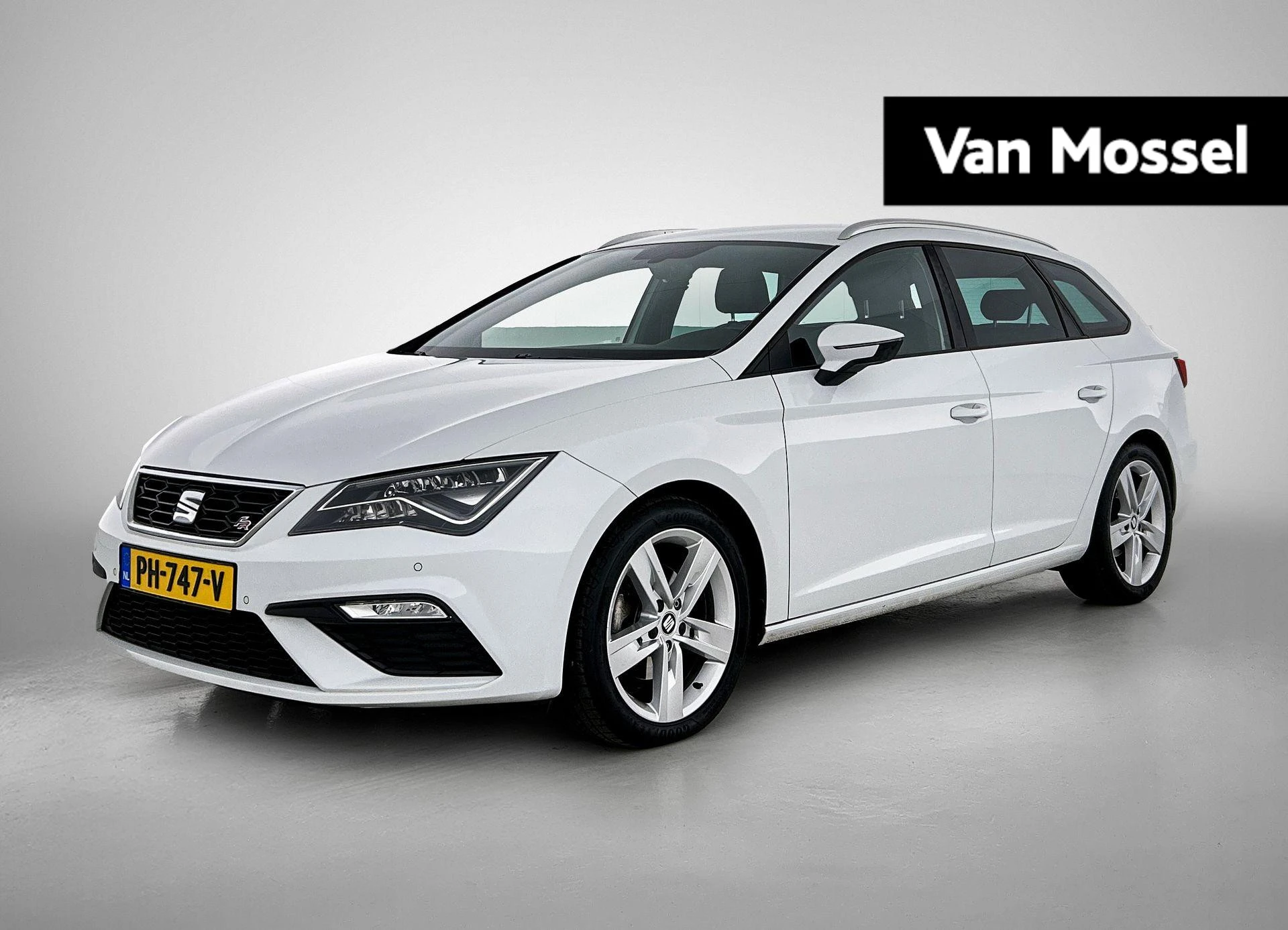 SEAT-Leon-image-0
