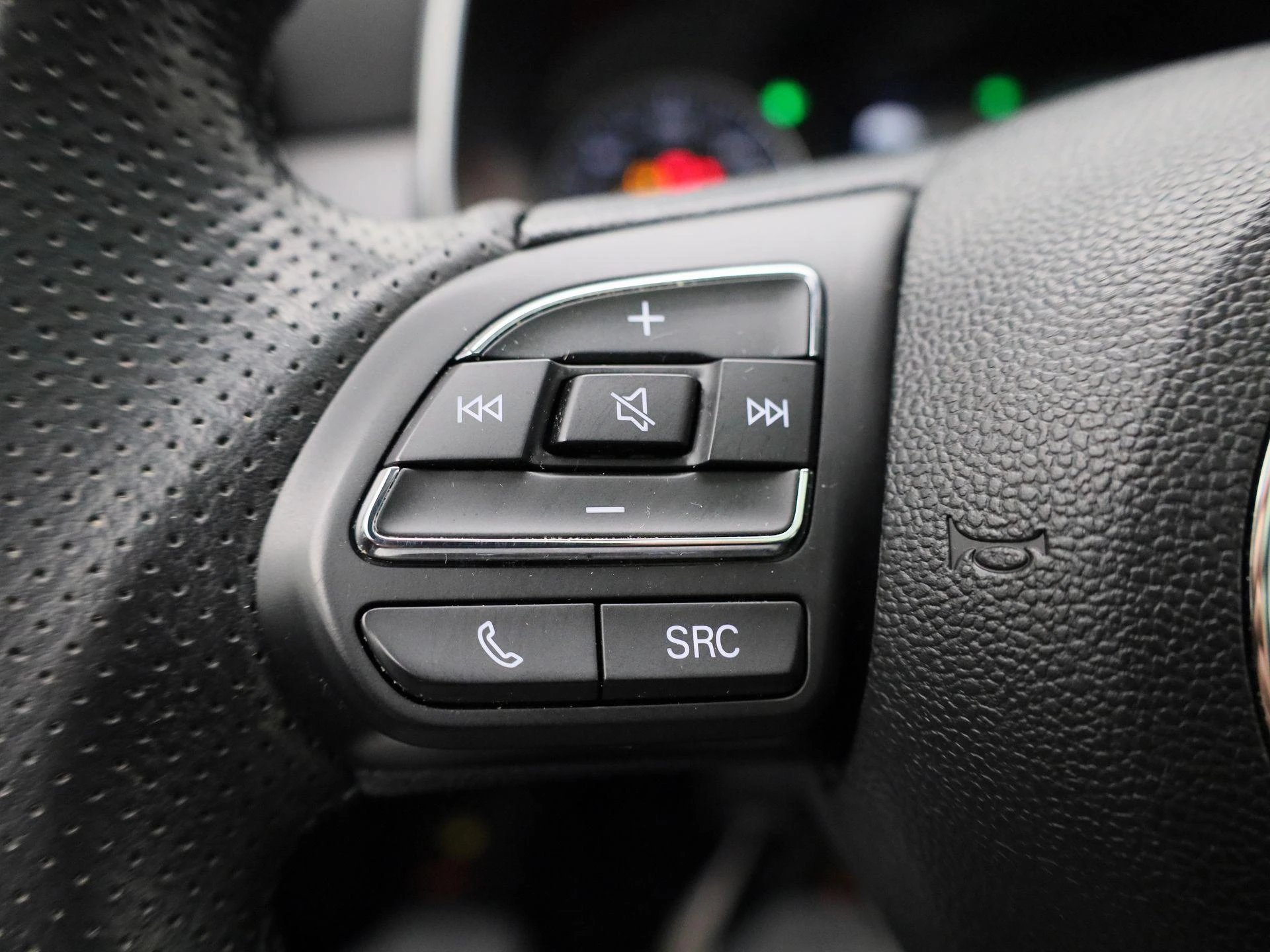 MG-ZS EV-image-18