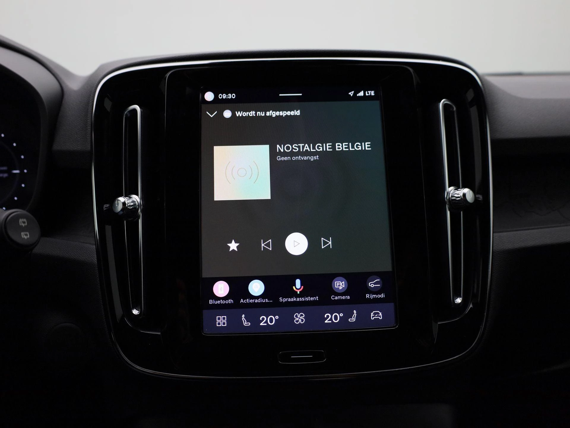 Volvo-XC40-image-26