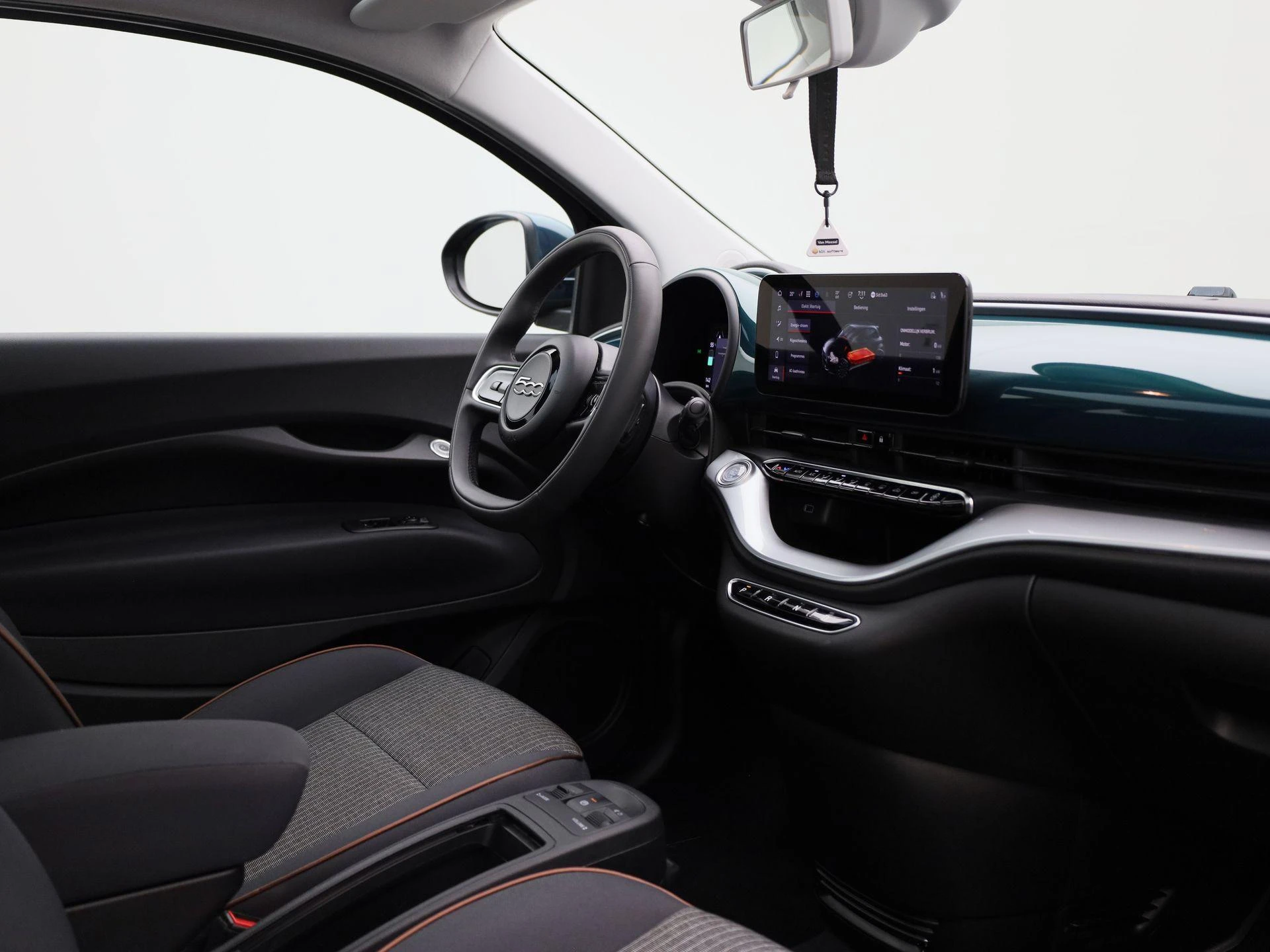 Fiat-500e-image-28