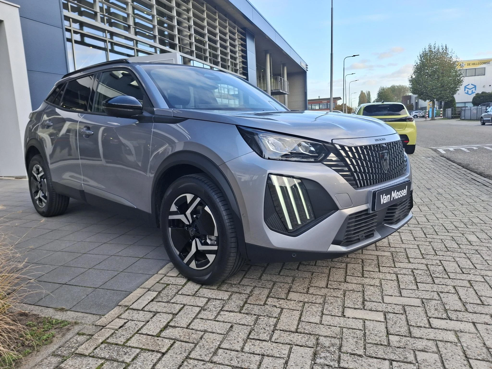 Peugeot-2008-image-2