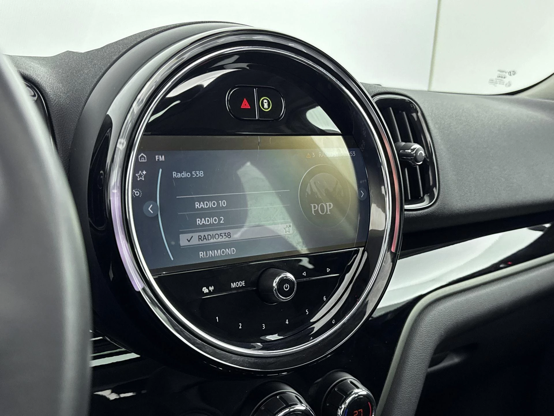 MINI-Countryman-image-6