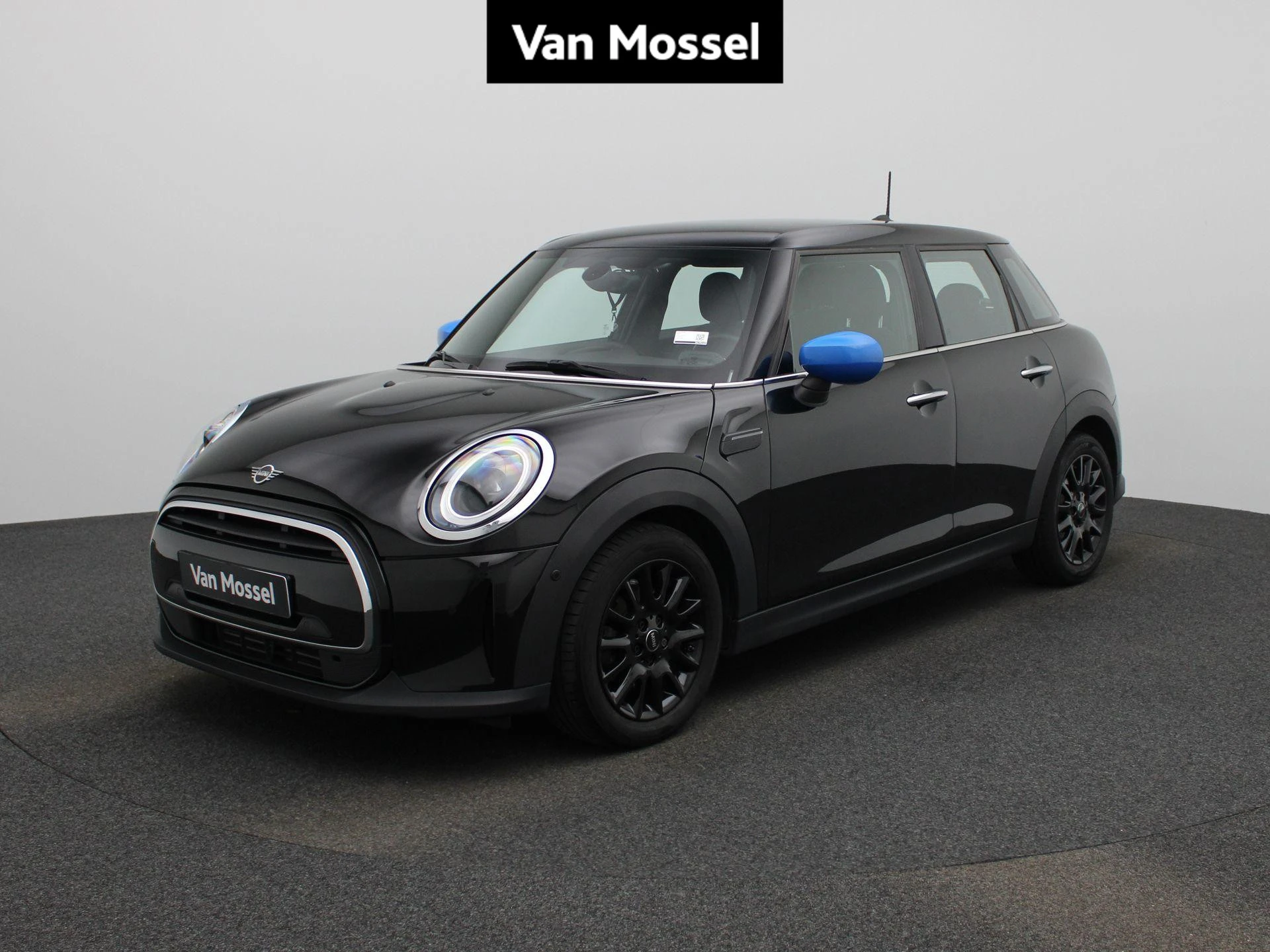 MINI-5 Portes-image-0