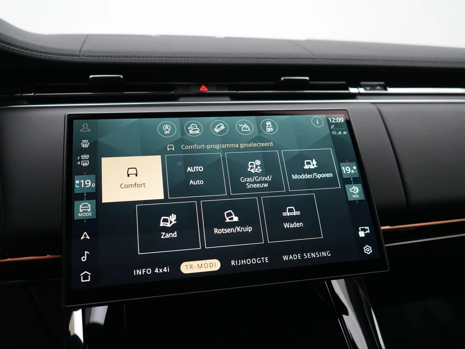 Land Rover-Range Rover Sport-image-30