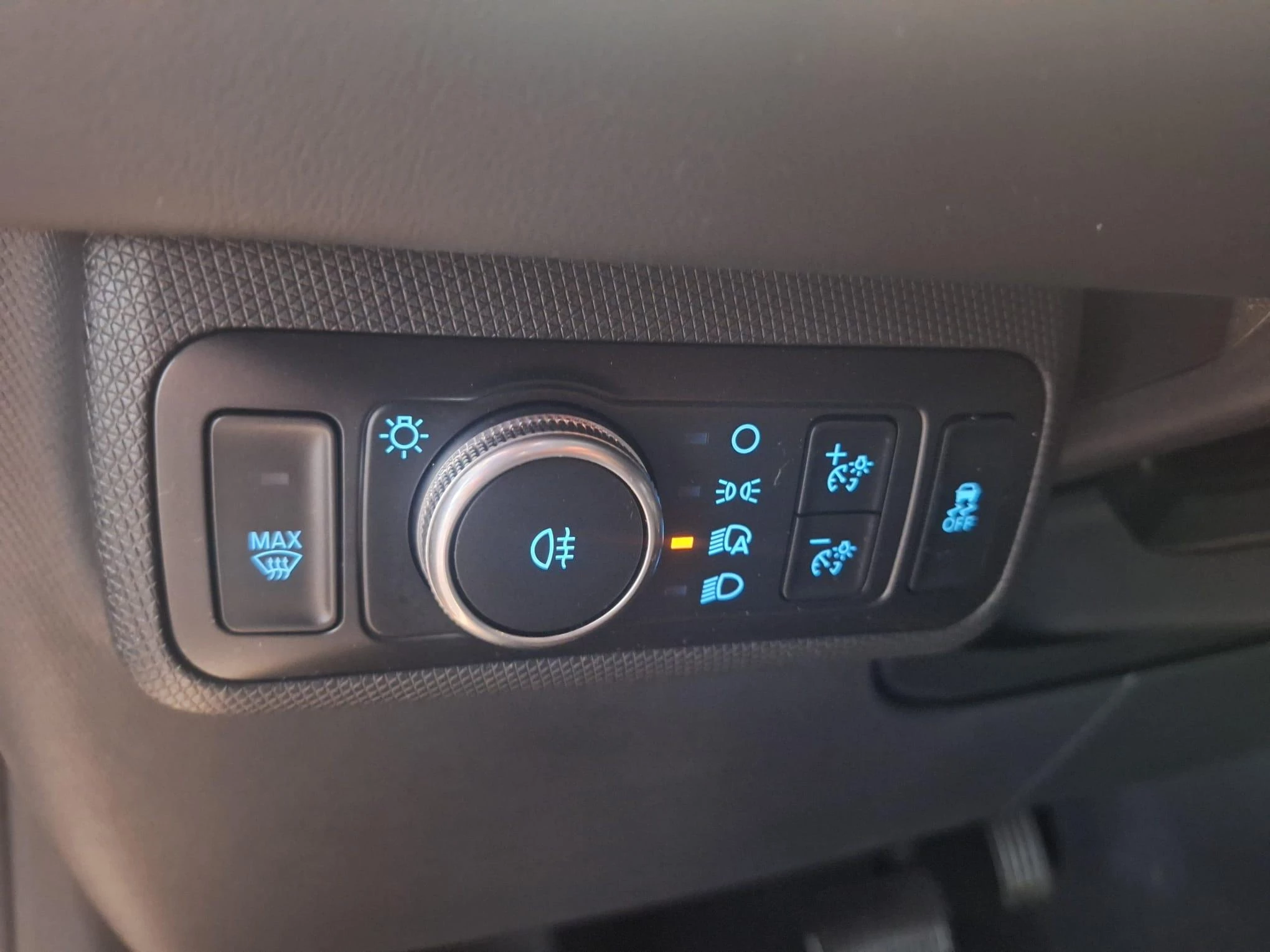 Ford-Mustang Mach-E-image-9