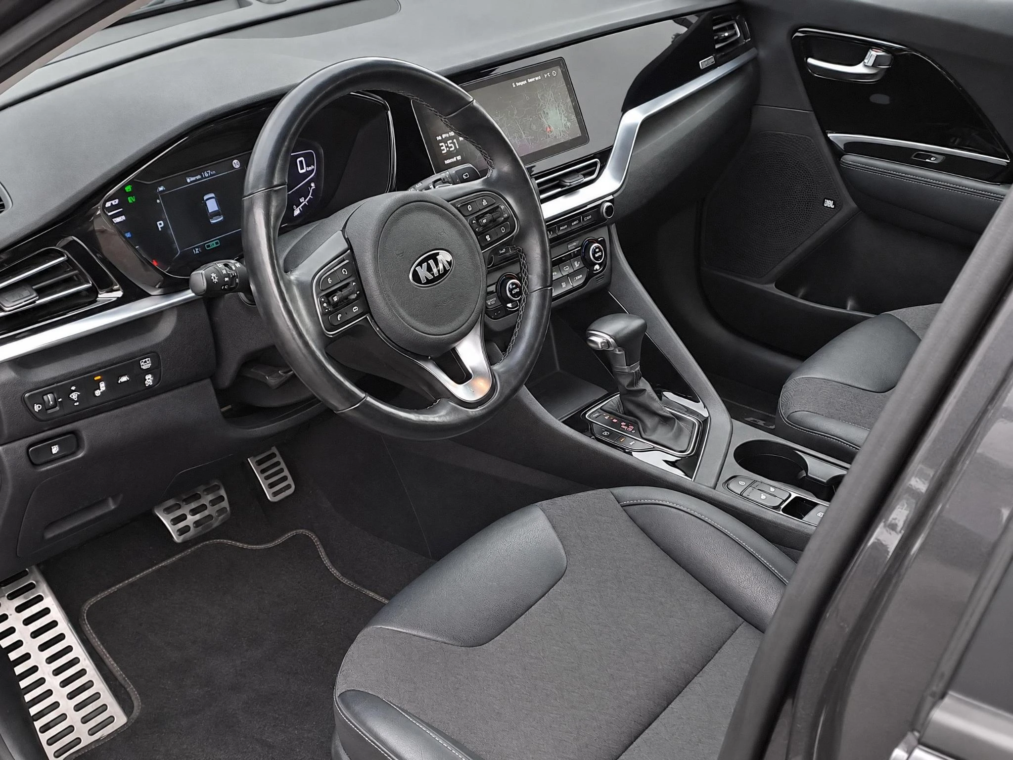 Kia-Niro-image-6
