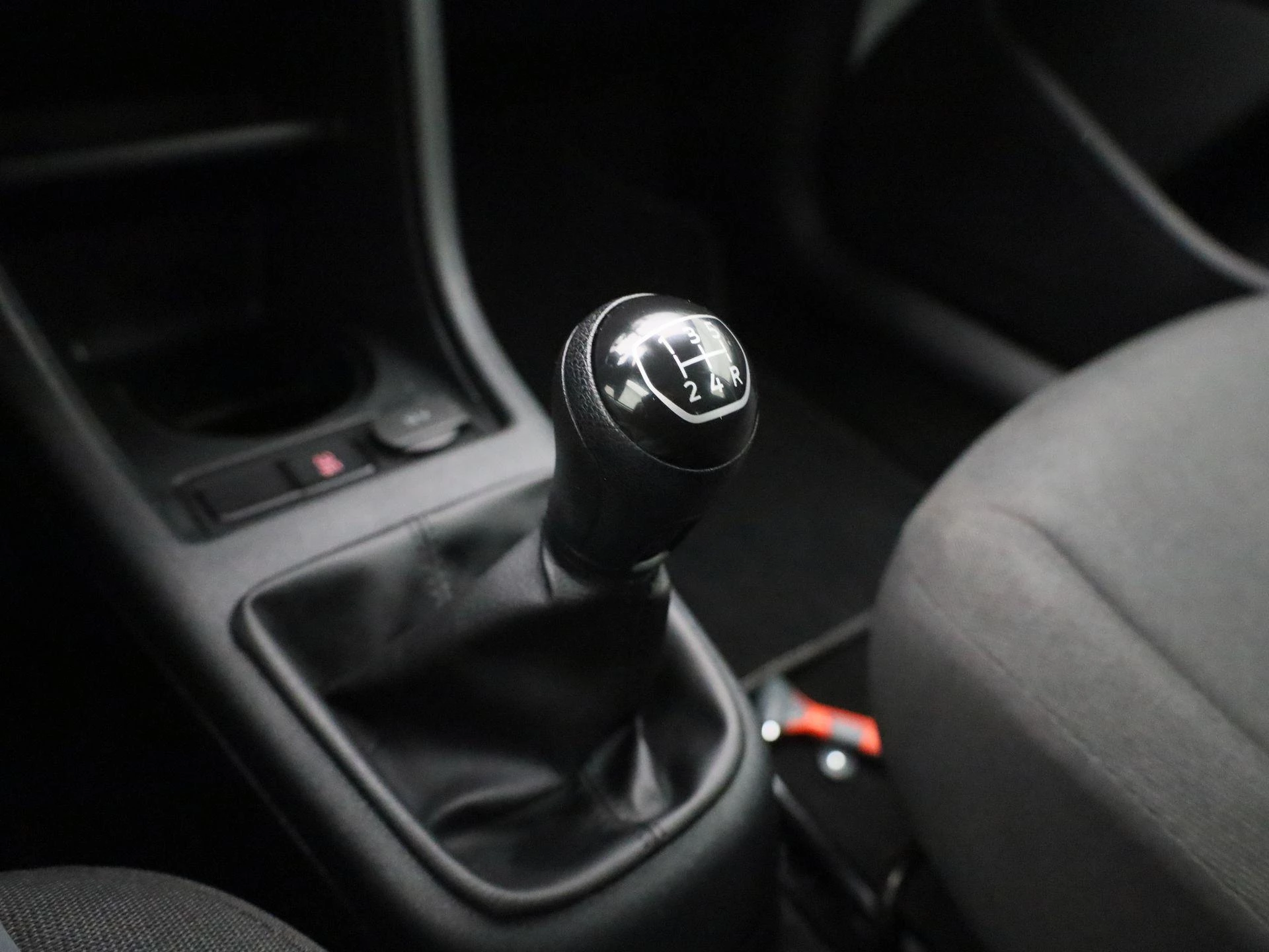 Volkswagen-up!-image-14