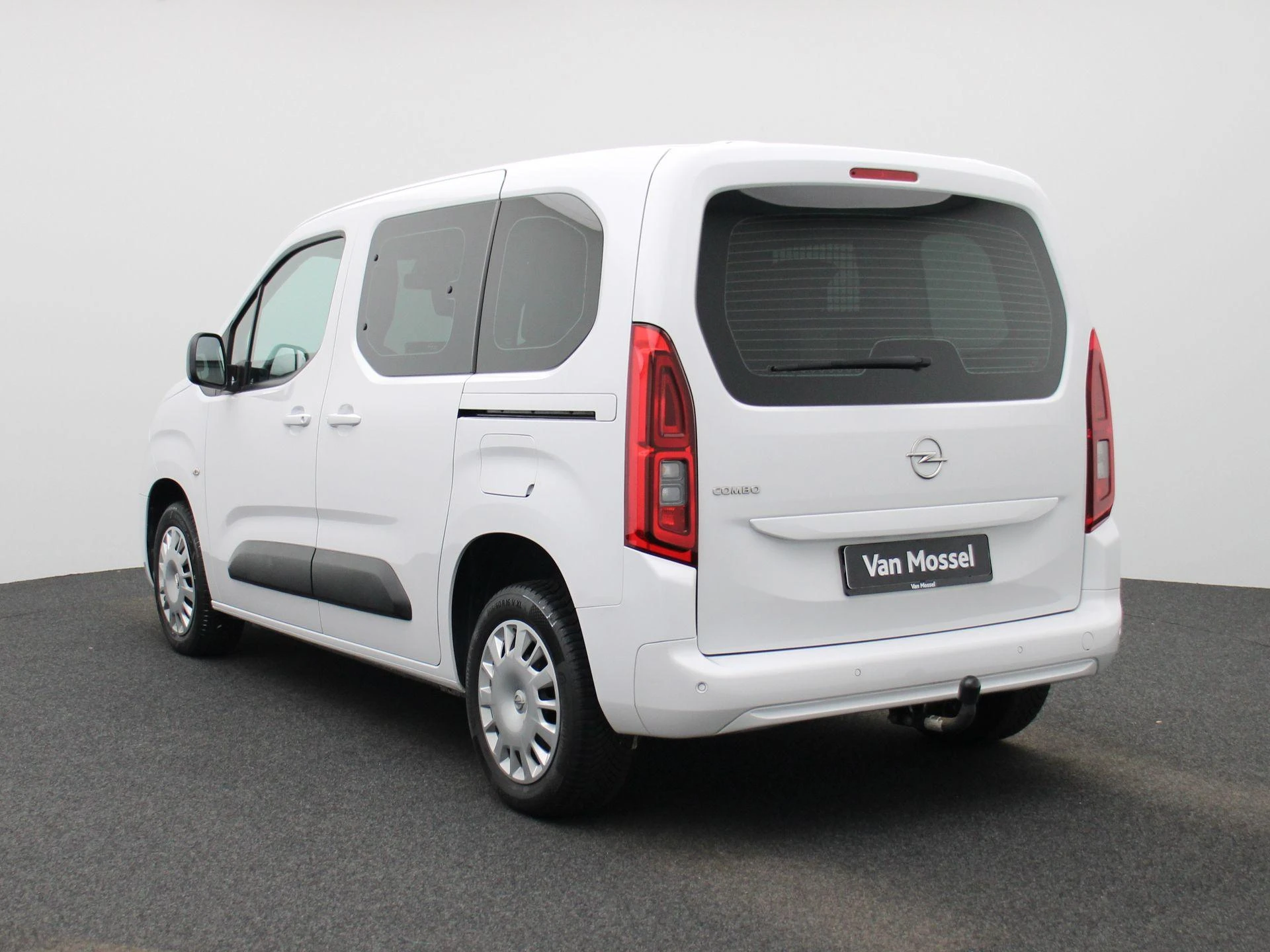 Opel-Combo-image-1