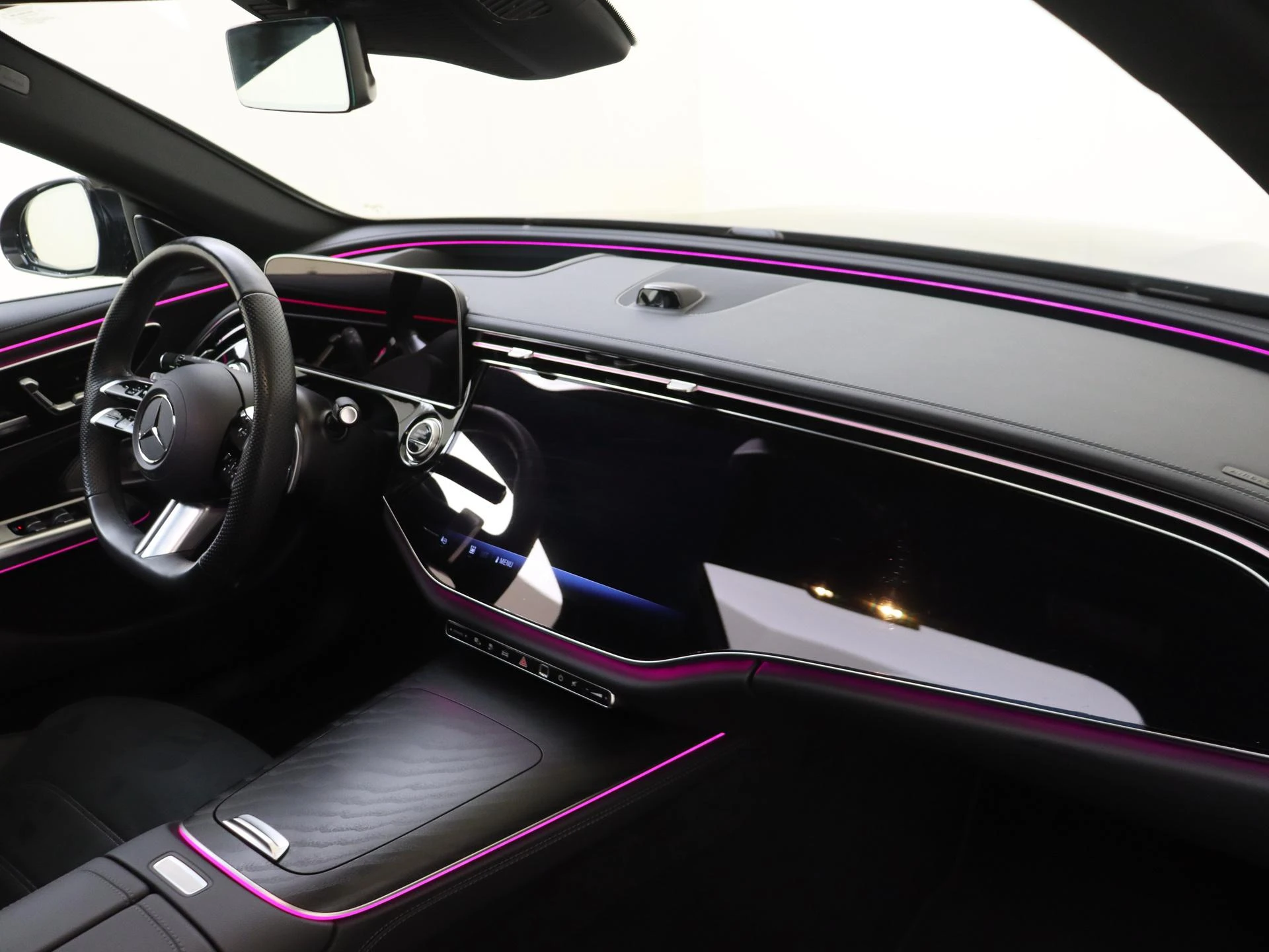 Mercedes-Benz-E-Klasse-image-3