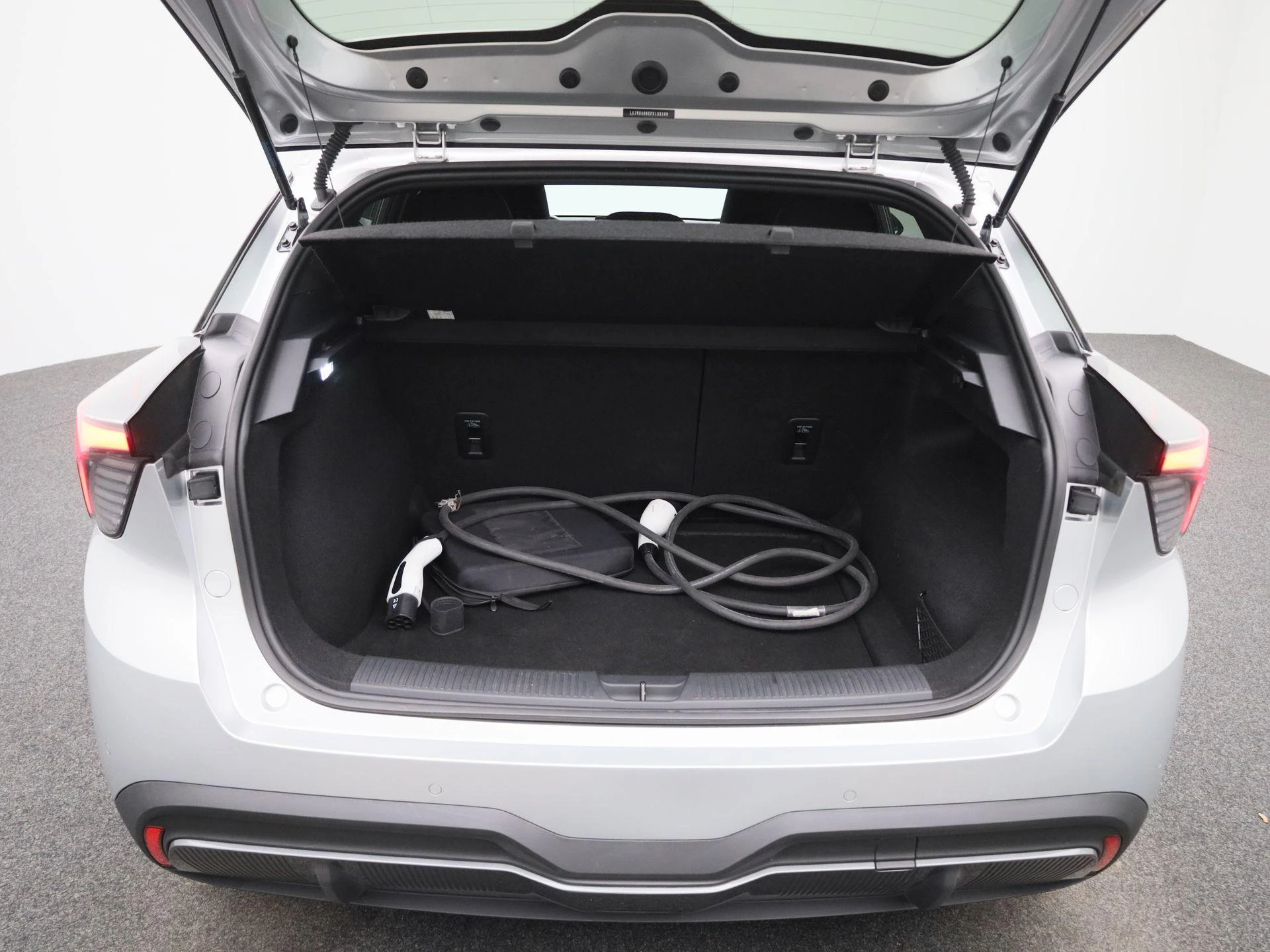 MG-MG4 EV-image-11