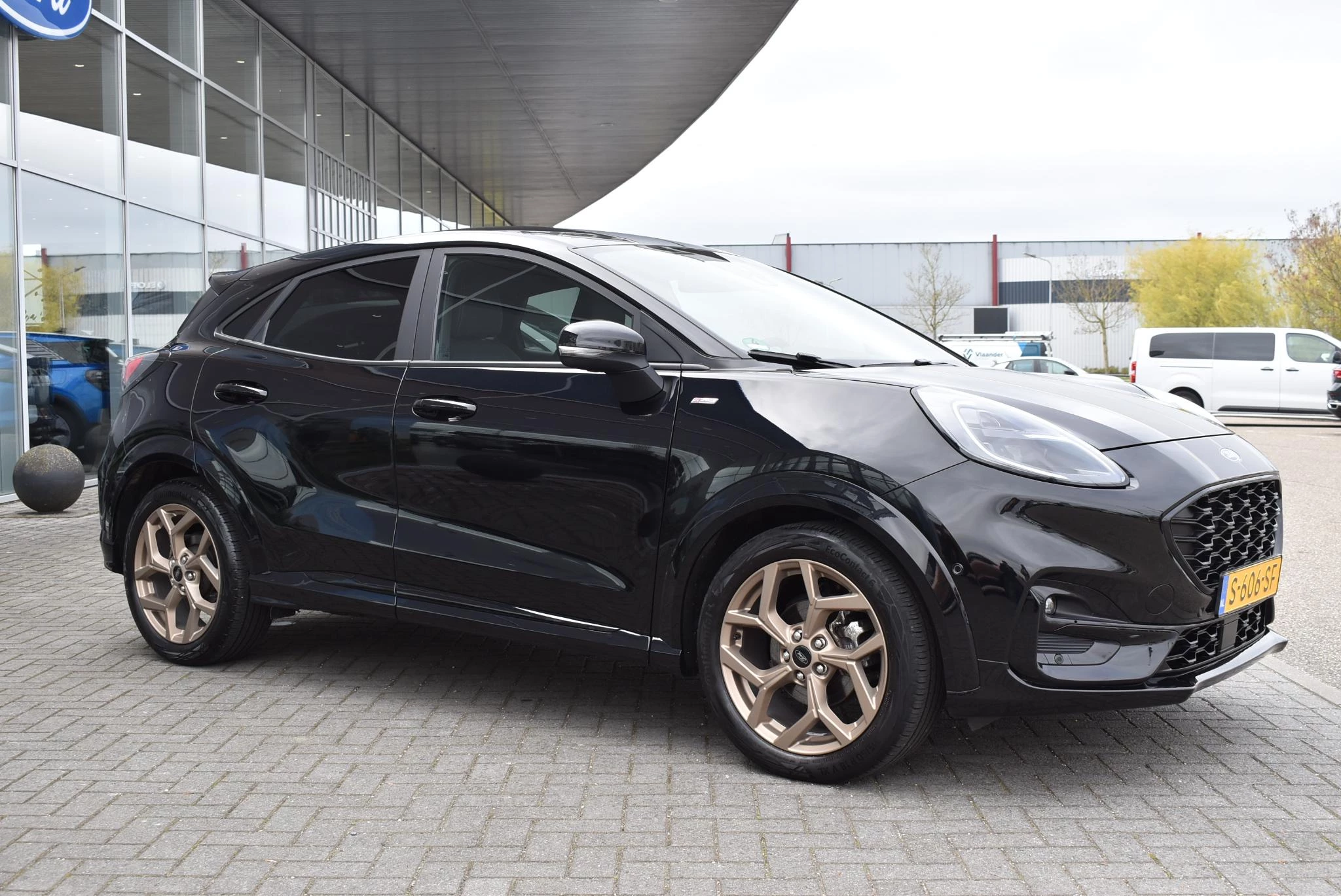 Ford Puma 1.0 EcoBoost Hybrid ST-Line X Gold Edition