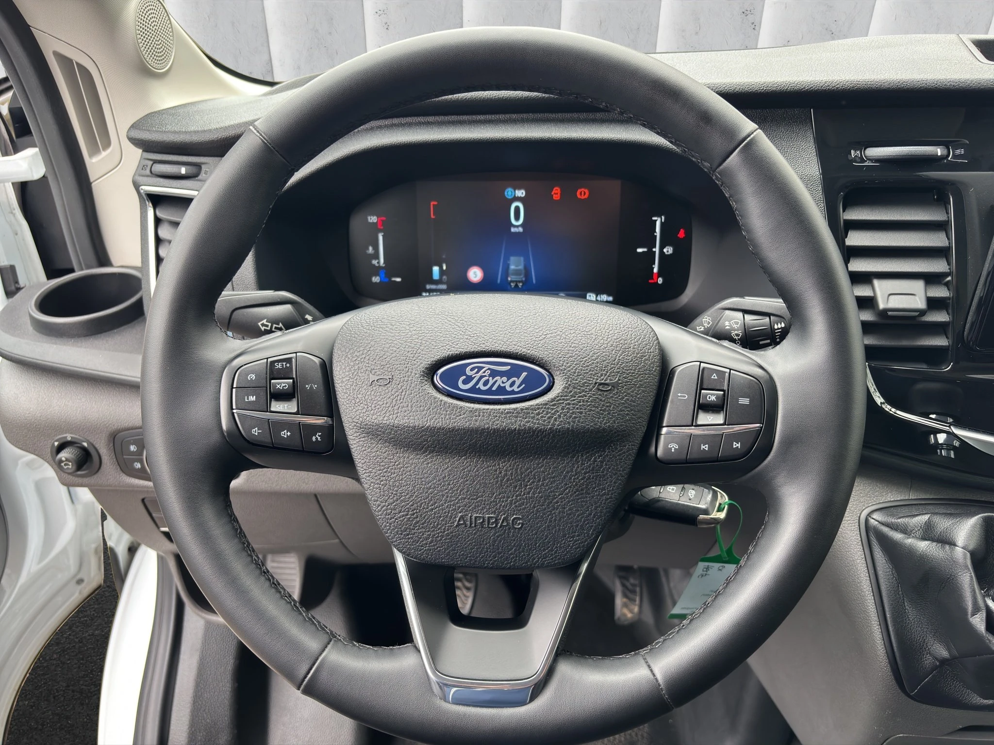 Ford-Transit-image-12