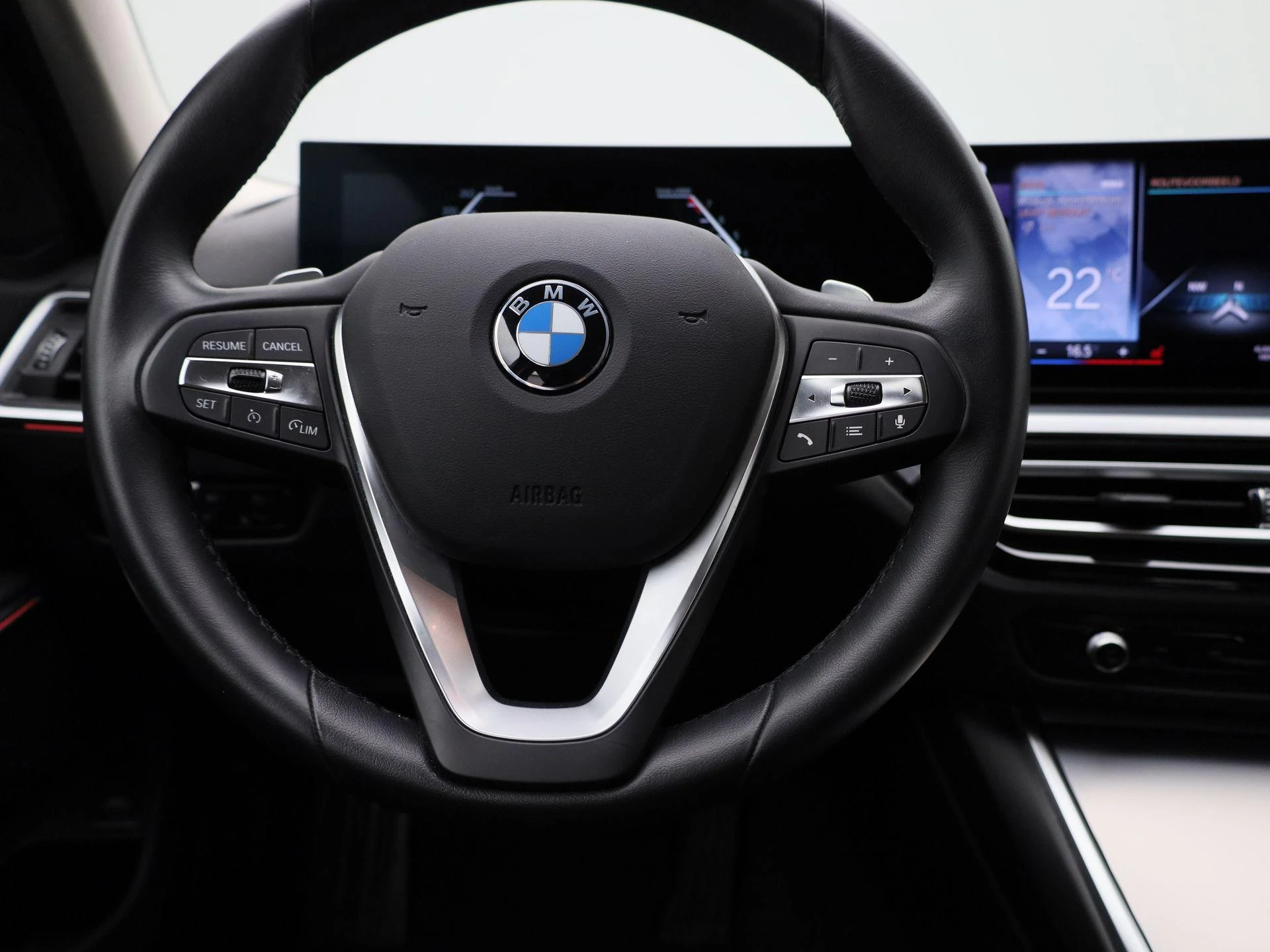 BMW-Série 3-image-6