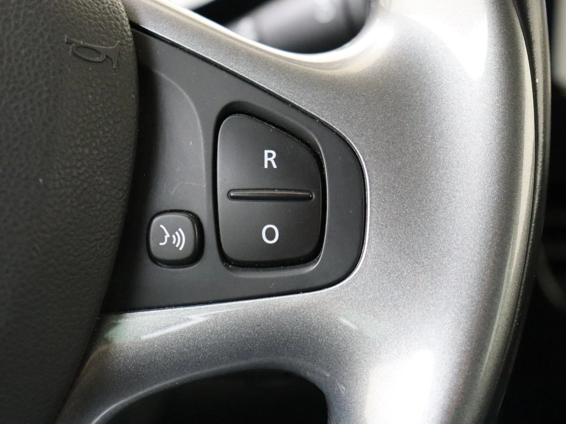 Renault-Clio-image-12