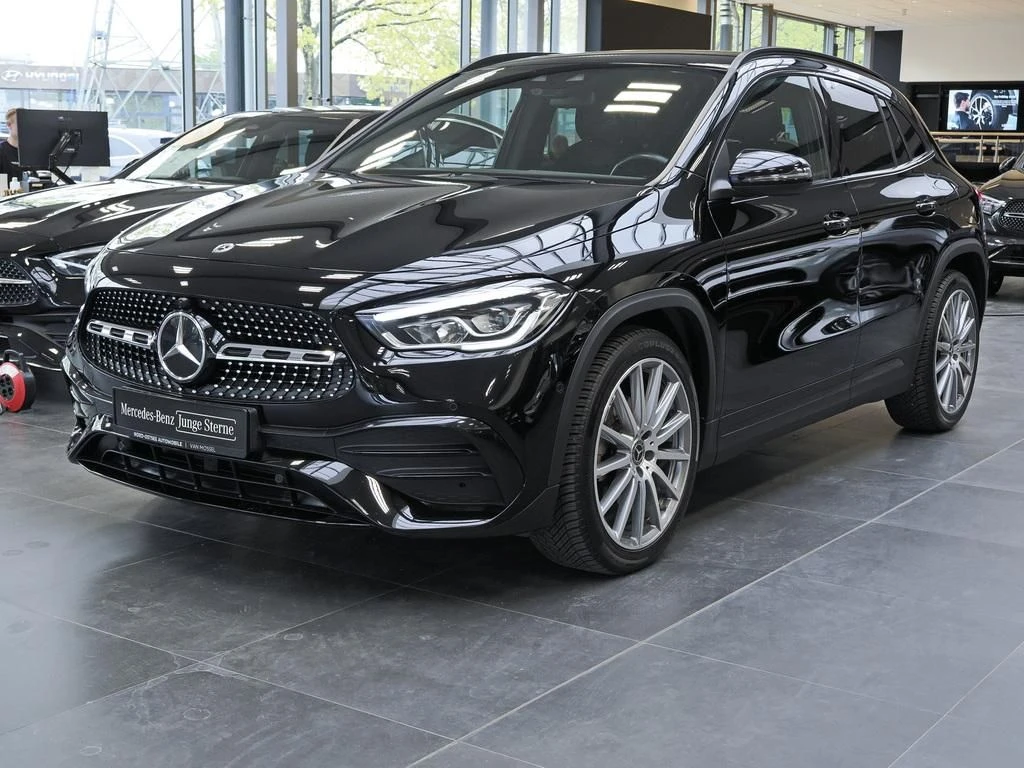 Mercedes-Benz-GLA 200-image-7