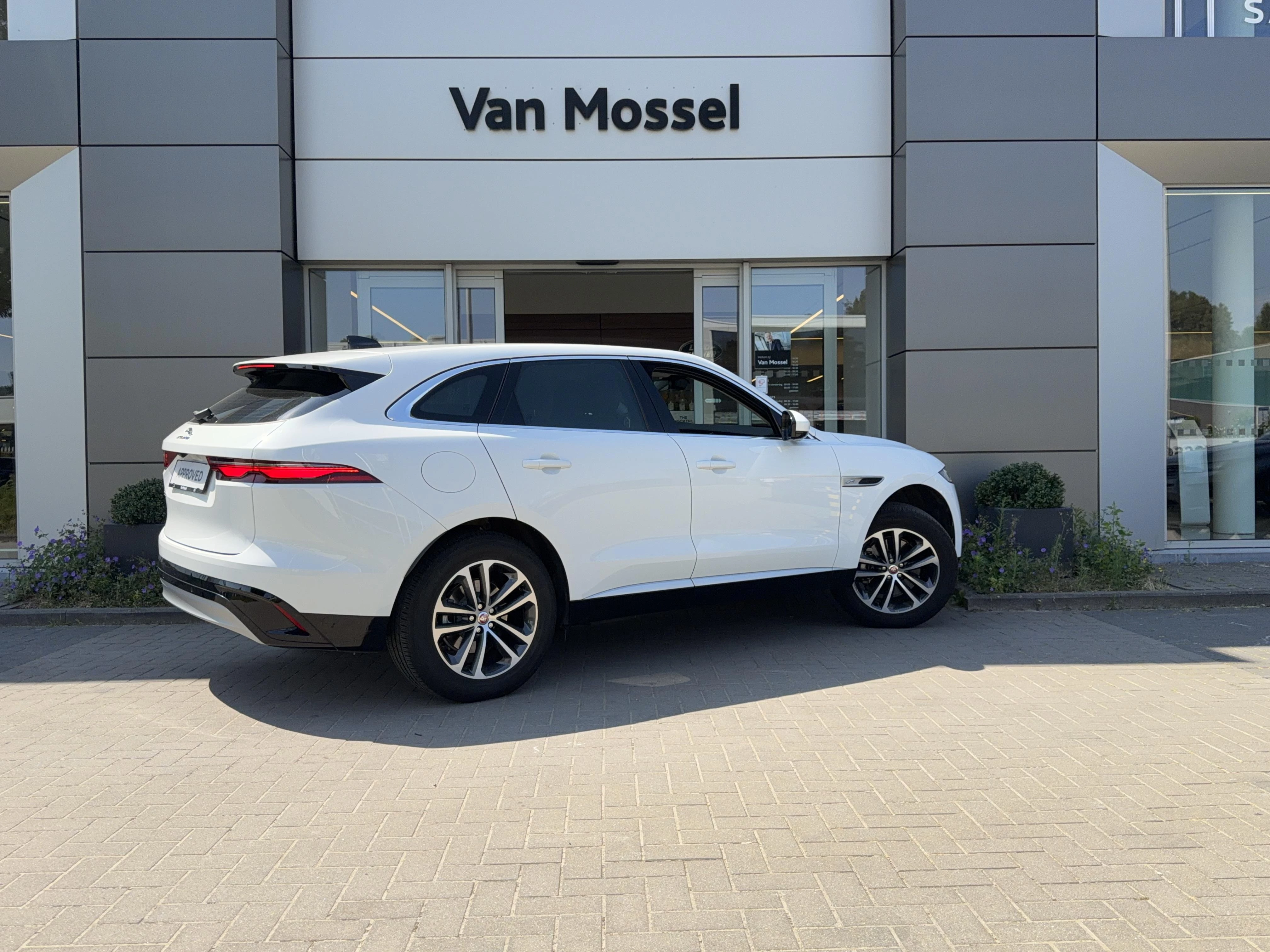 Jaguar F-PACE P250 SE AWD Auto. 22MY