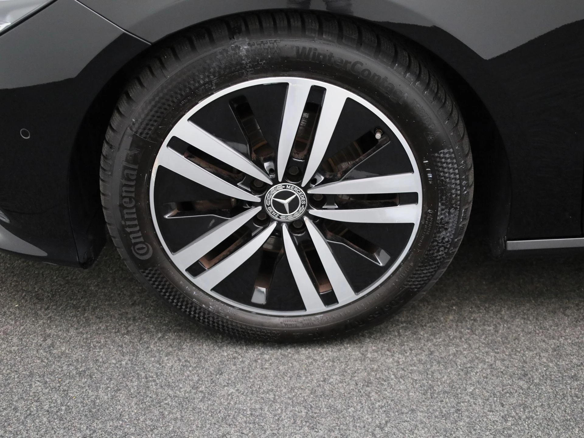 Mercedes-Benz-CLA-image-12