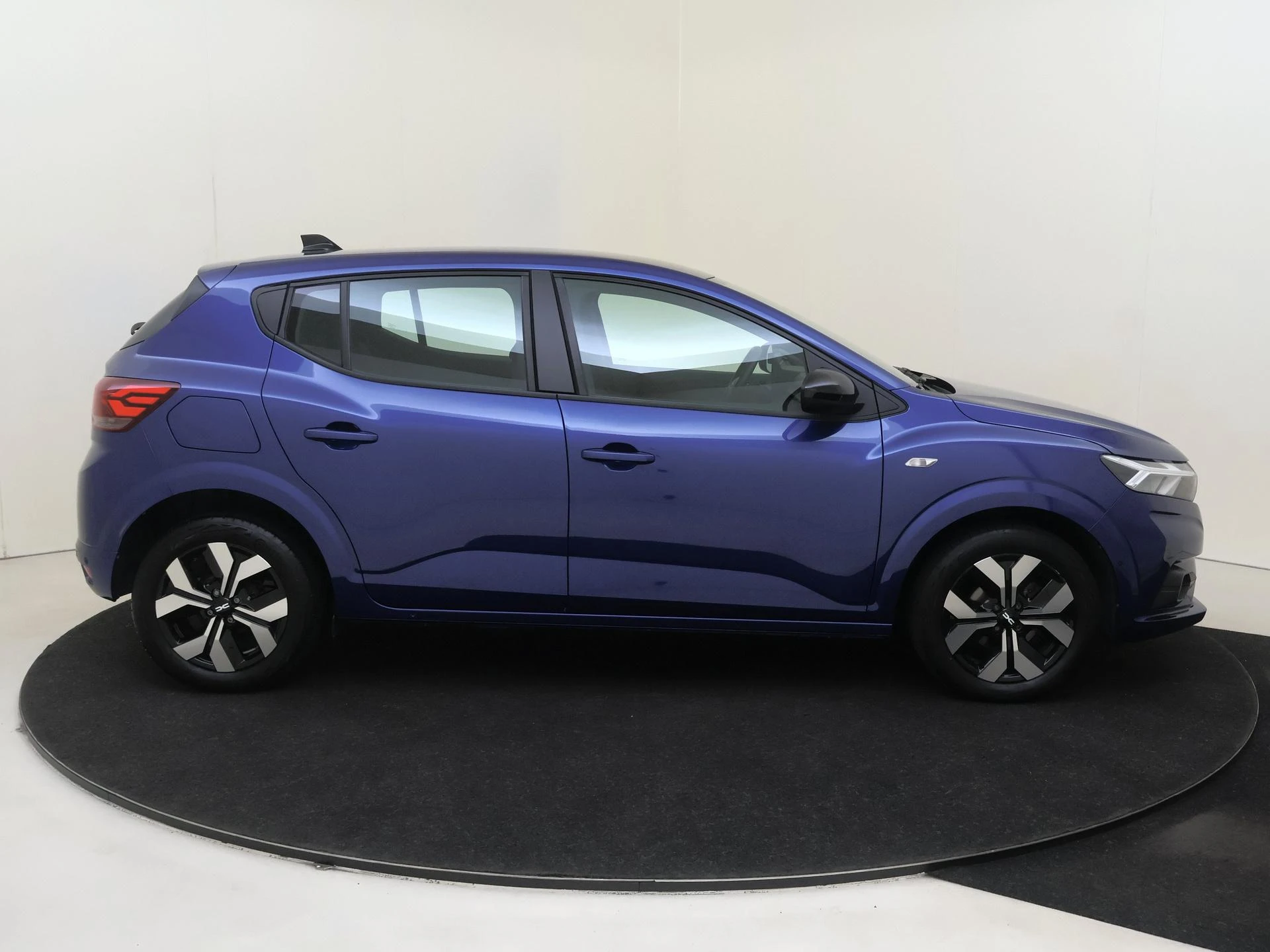 Dacia-Sandero-image-8