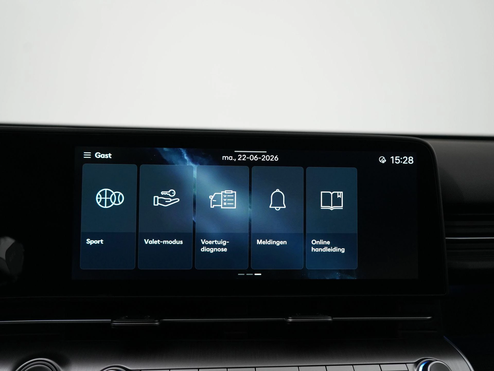 Hyundai Kona 1.6 GDI HEV Premium Sky