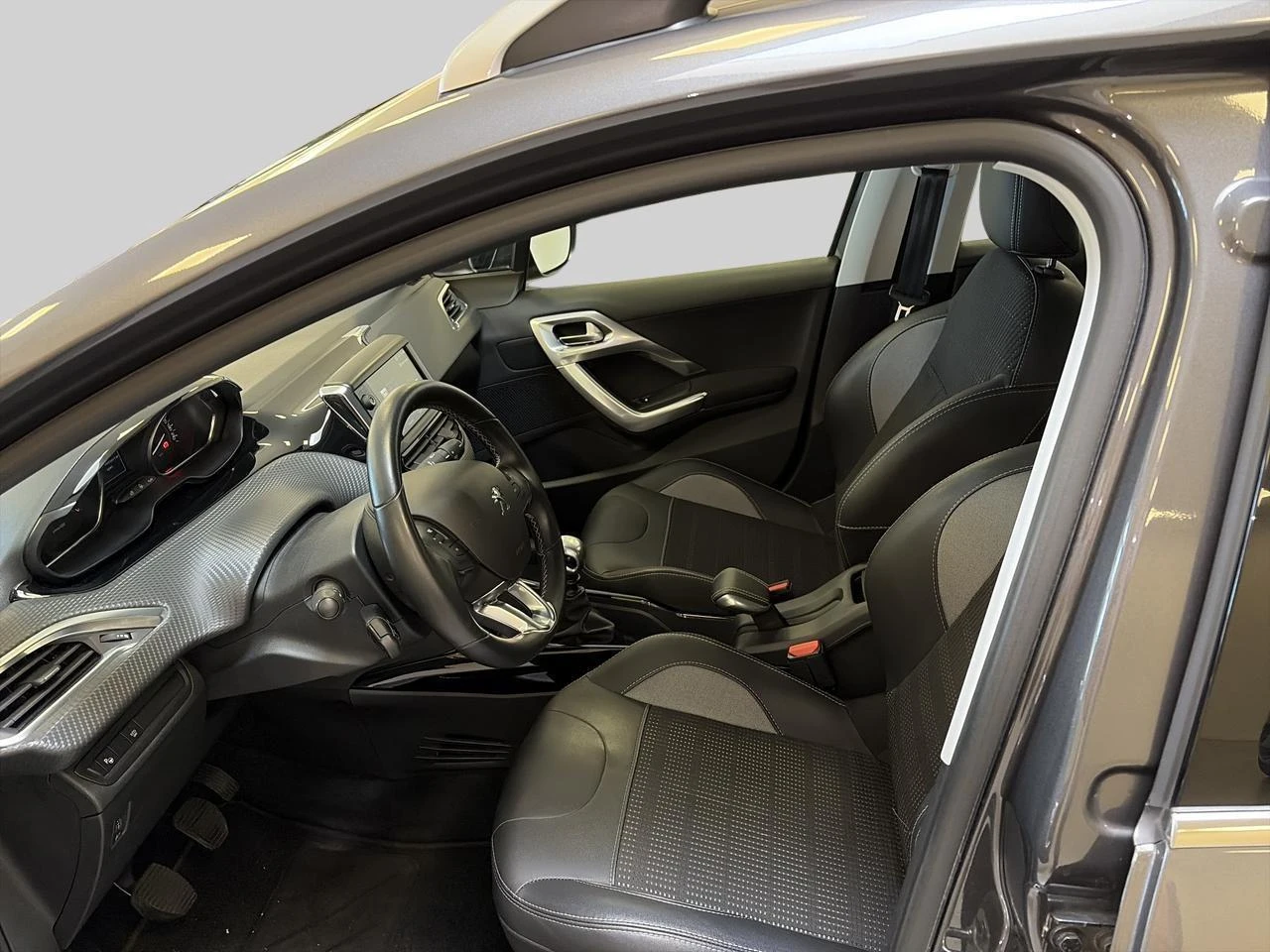 Peugeot-2008-image-7
