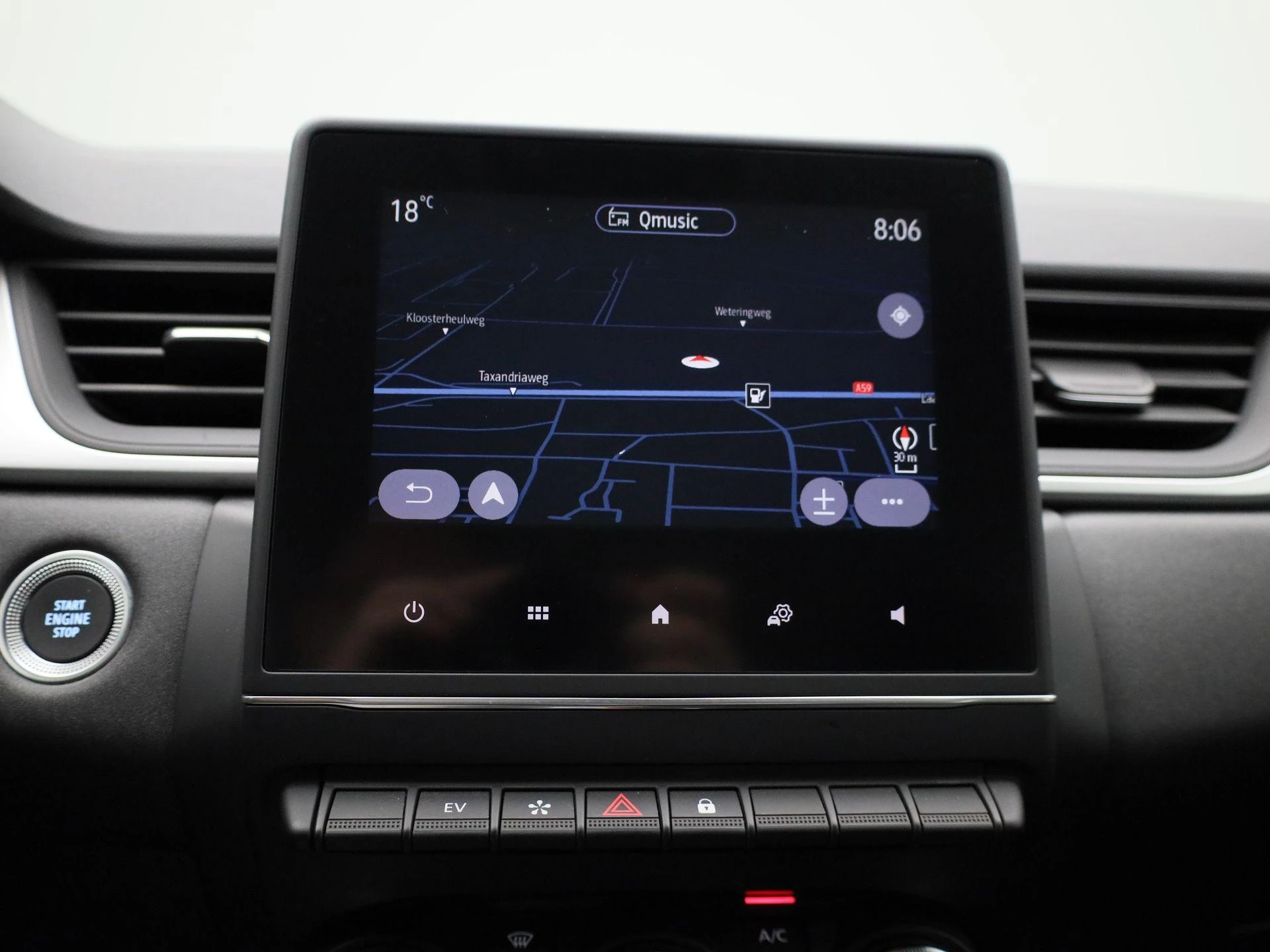Renault-Captur-image-16