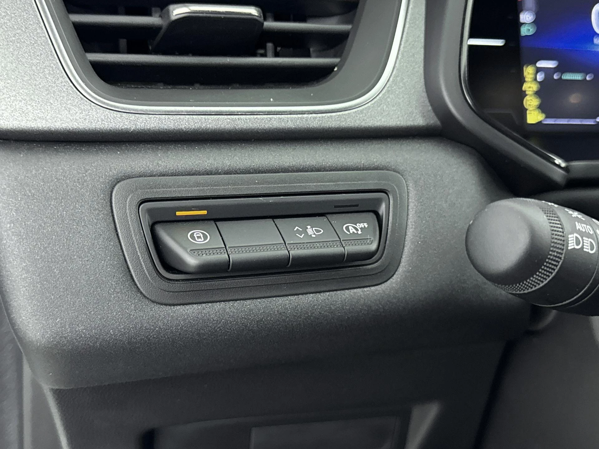 Renault-Captur-image-19