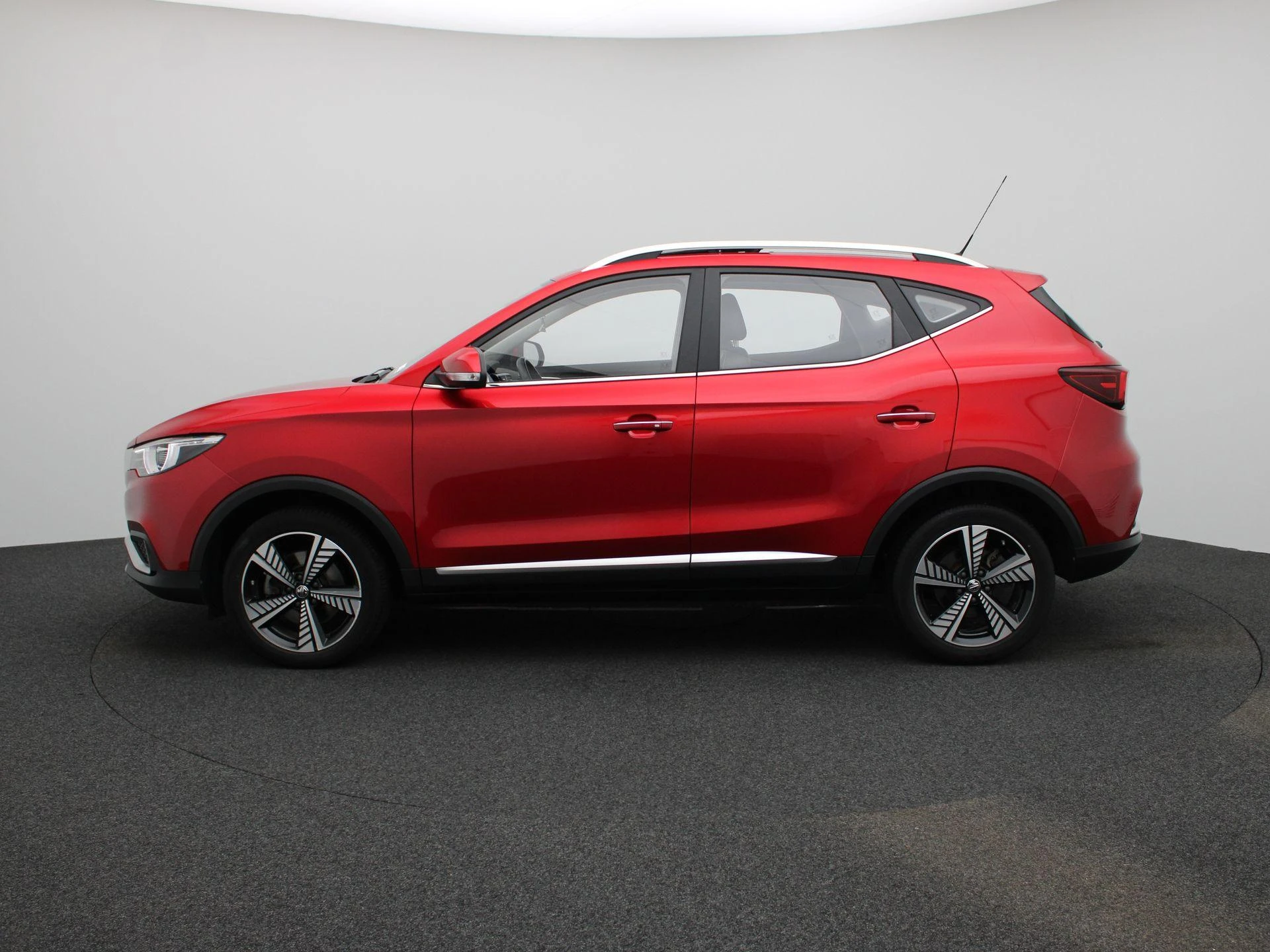 MG-ZS EV-image-3