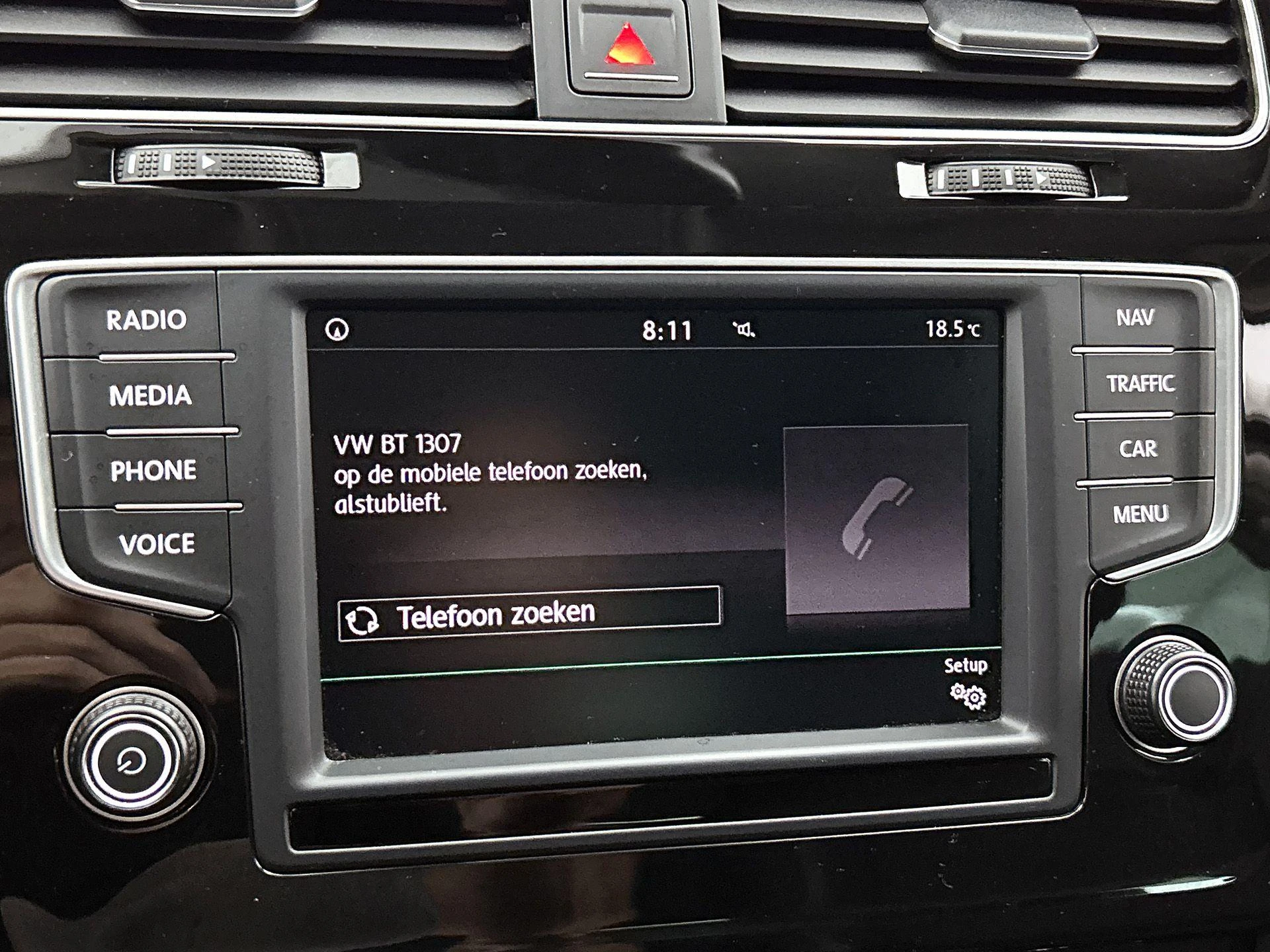 Volkswagen-Golf-image-14