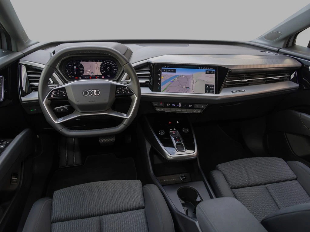 Audi Q4 e-tron 45 S line