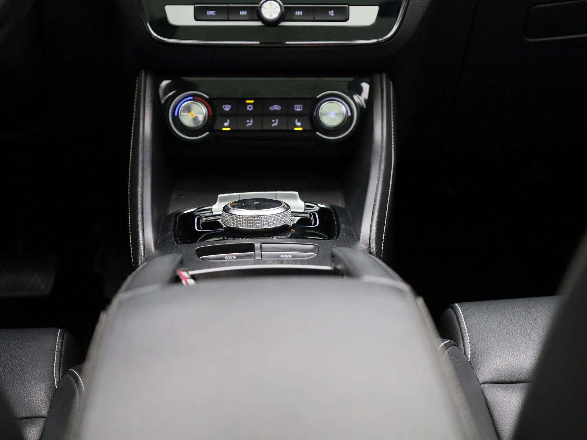 MG-ZS EV-image-9