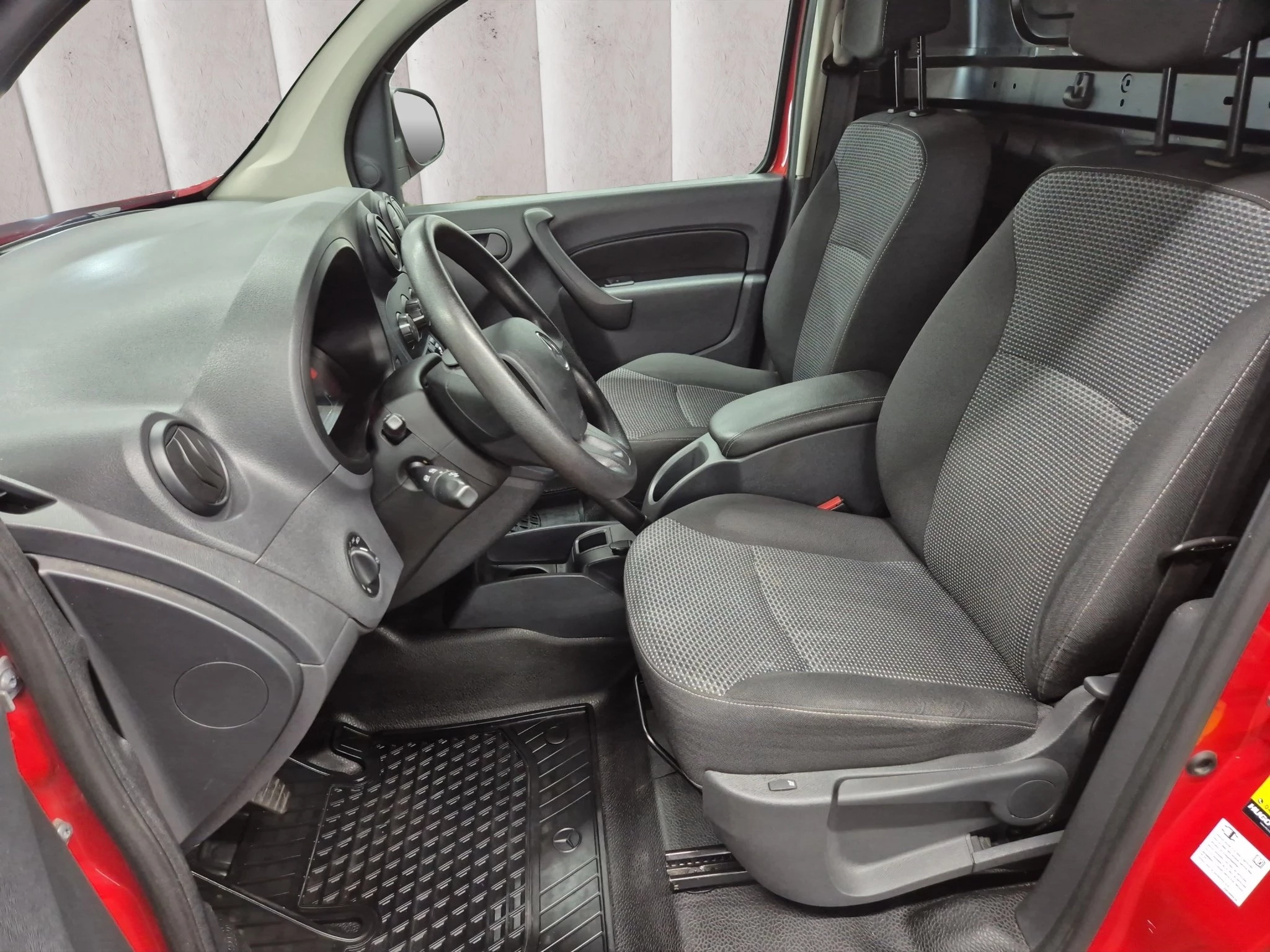 Mercedes-Benz-Citan-image-9