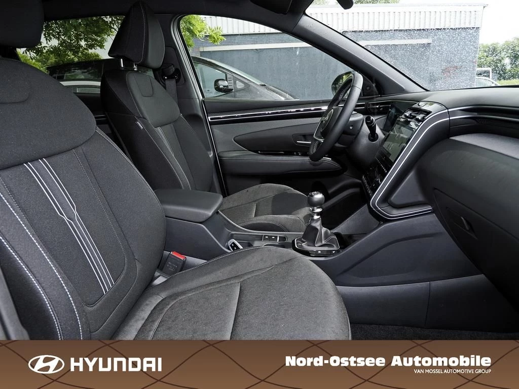 Hyundai Tucson 1.6 T-GDI ADVANTAGE 2WD SHZ LHZ NAVI LEDNX4 TUCSON 1.6 T-GDI ADVANTAGE 2WD SHZ LHZ NAVI LED