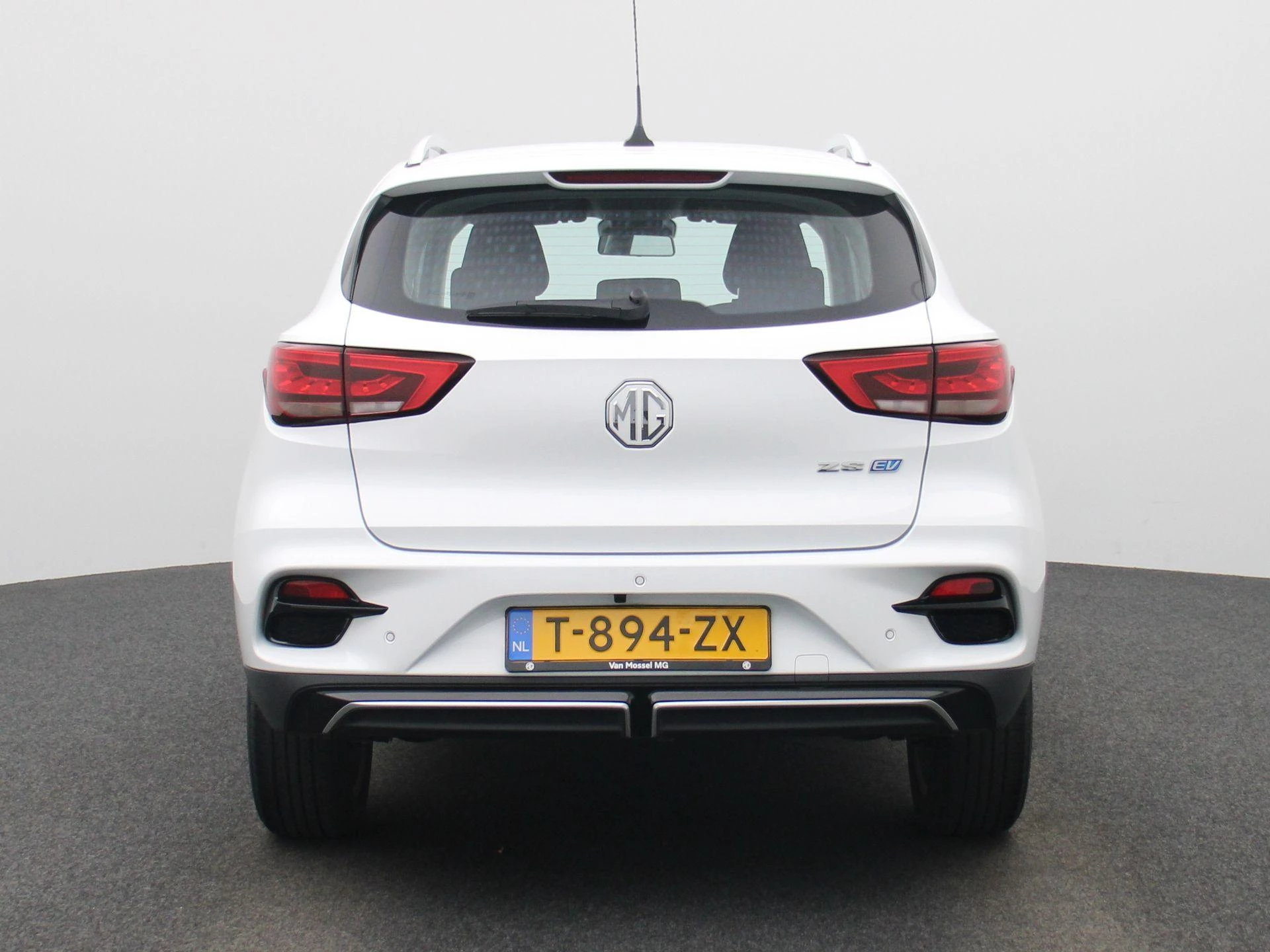 MG-ZS EV-image-4